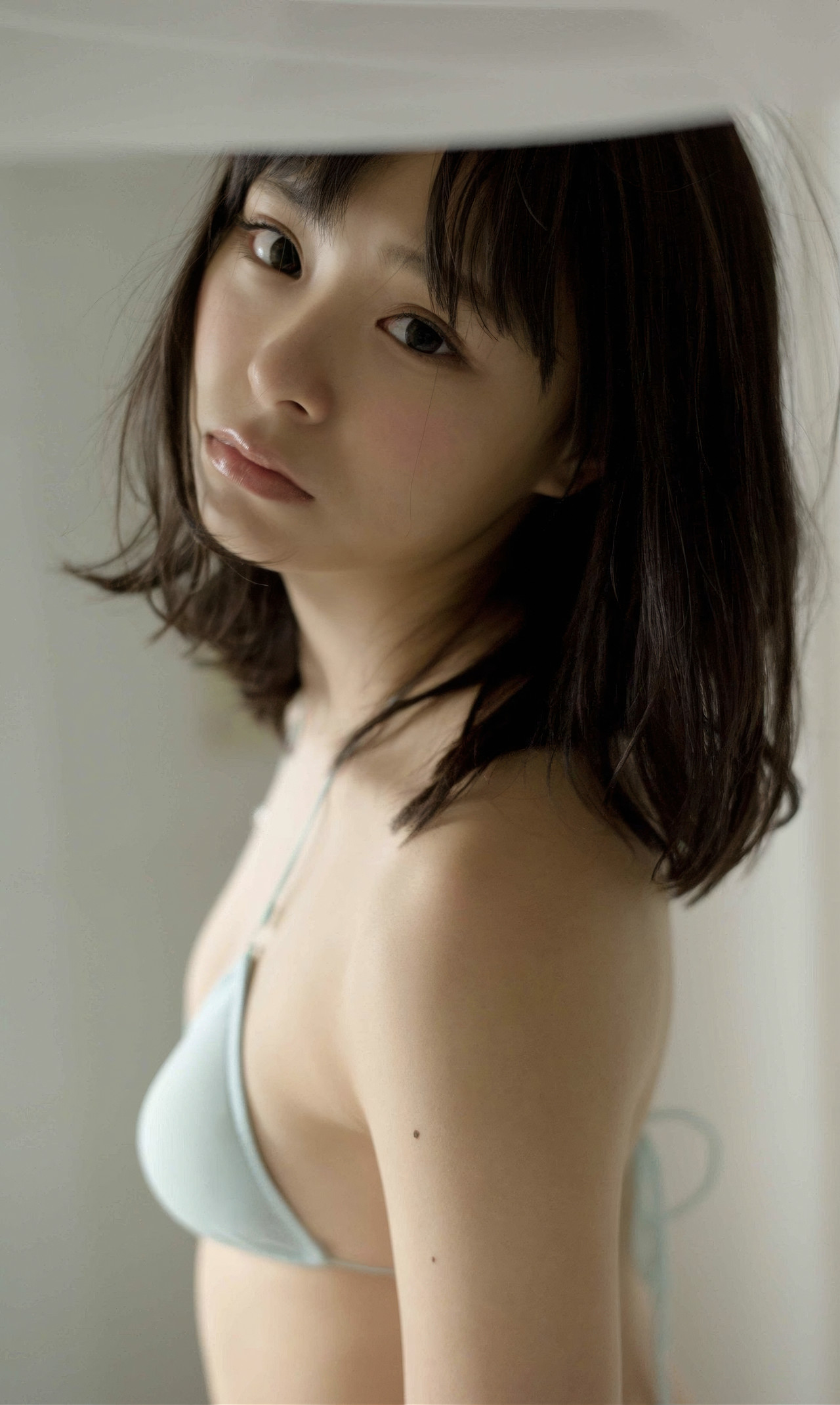 Rena Sato 佐藤麗奈, 週プレ Photo Book 「不思議の国のさとれな」 Set.01