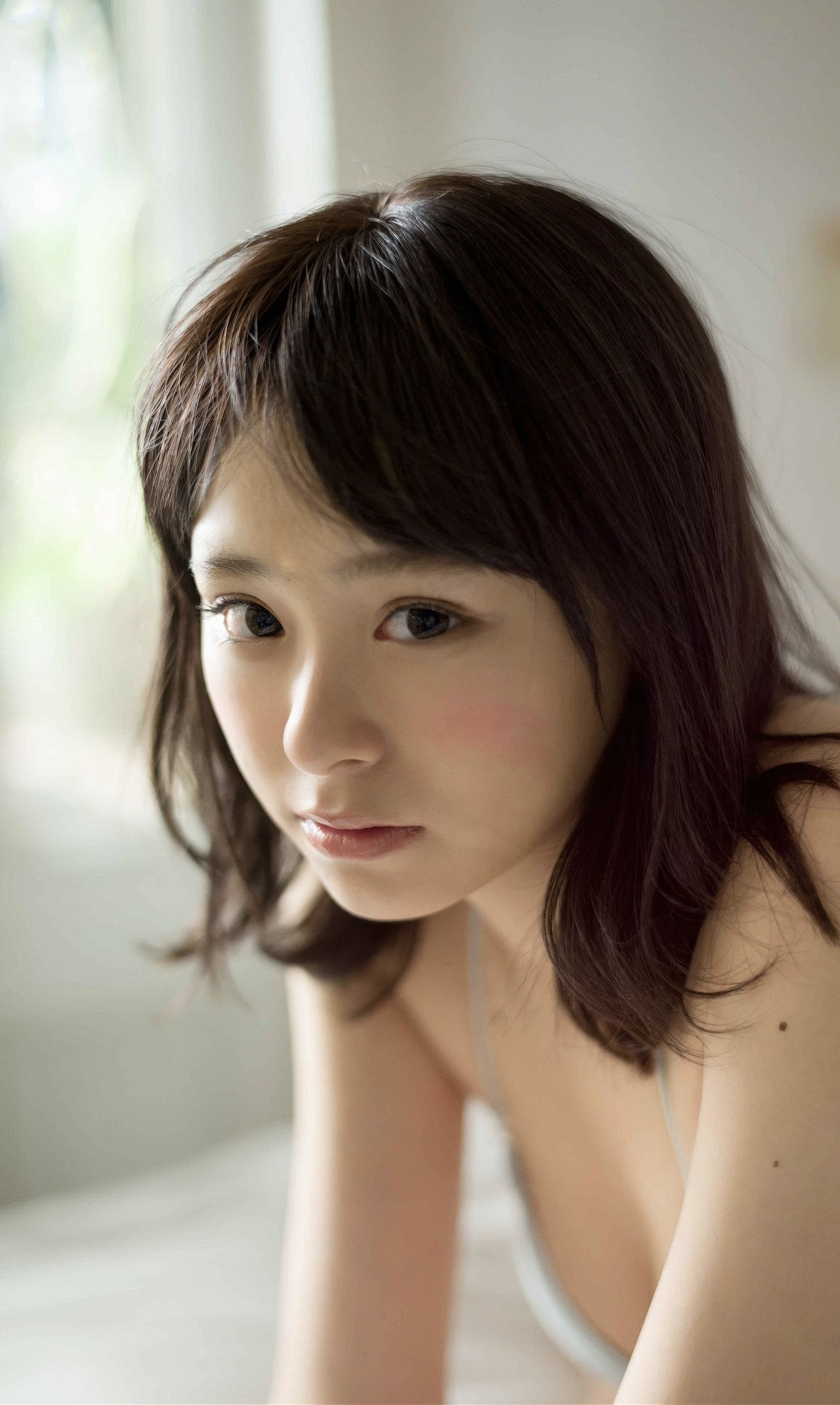 Rena Sato 佐藤麗奈, 週プレ Photo Book 「不思議の国のさとれな」 Set.01