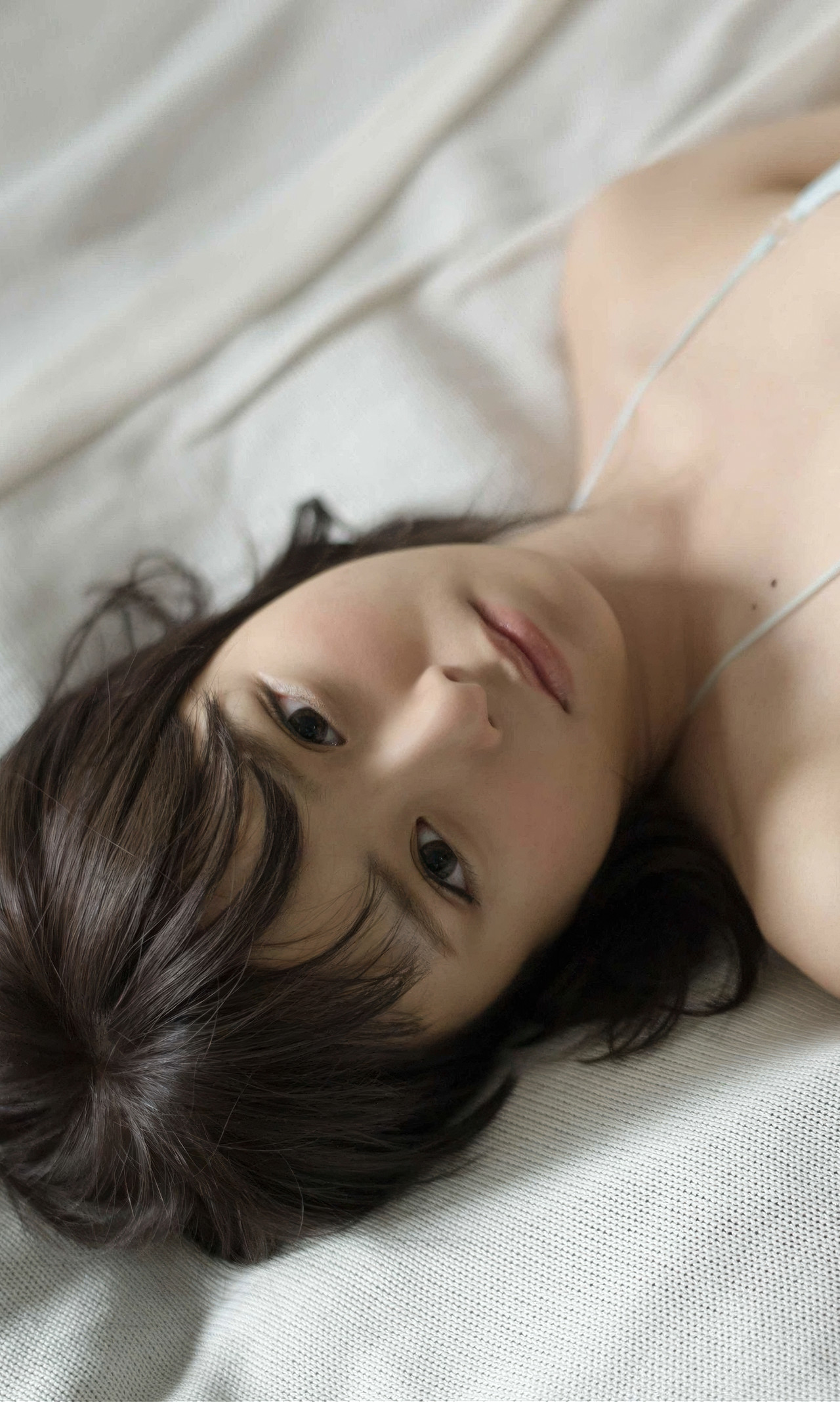 Rena Sato 佐藤麗奈, 週プレ Photo Book 「不思議の国のさとれな」 Set.01