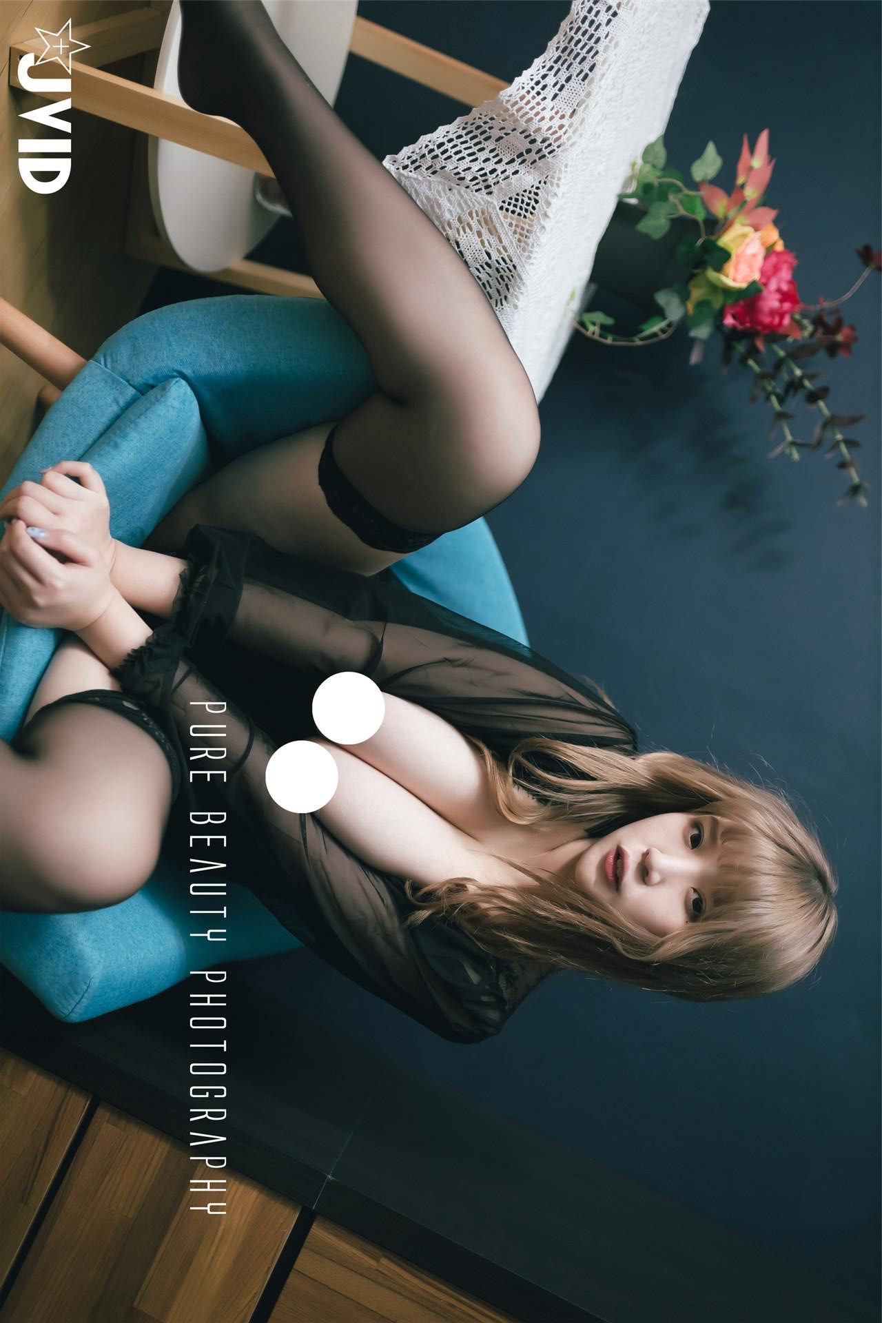JVID Linda & Ruru 巨乳女神的碰撞_性感小恶魔-雪白H乳-极致美尻 Set.01