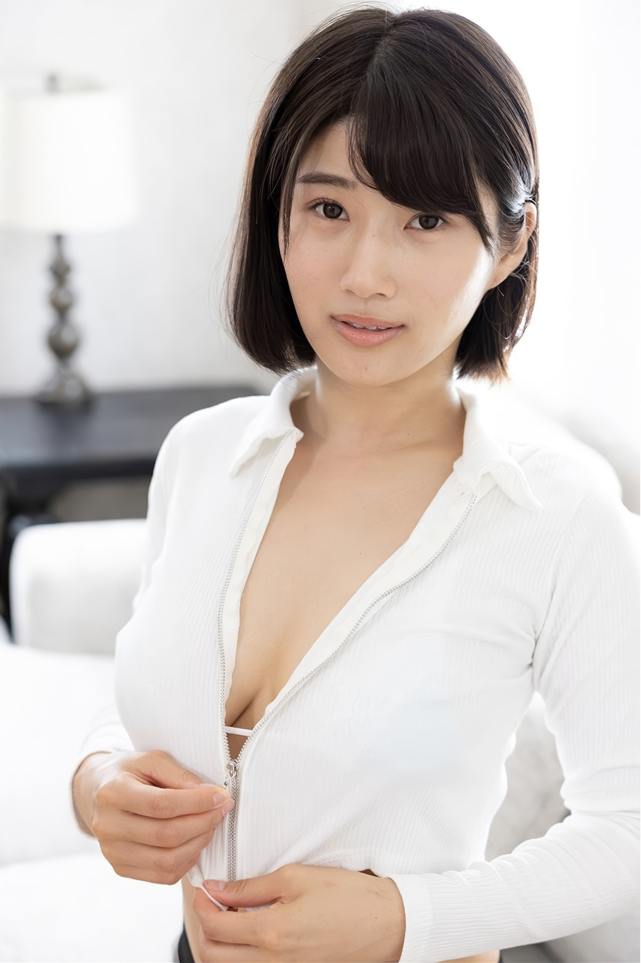 Asami Yuzuki 浅海ゆづき, 写真集 美ボディアイドル 「甘美な秘密」 Set.01