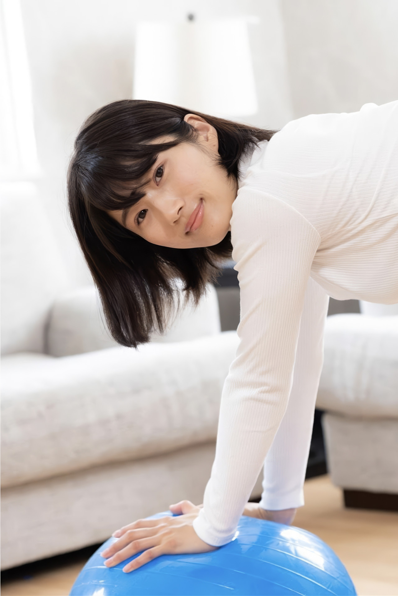 Asami Yuzuki 浅海ゆづき, 写真集 美ボディアイドル 「甘美な秘密」 Set.01