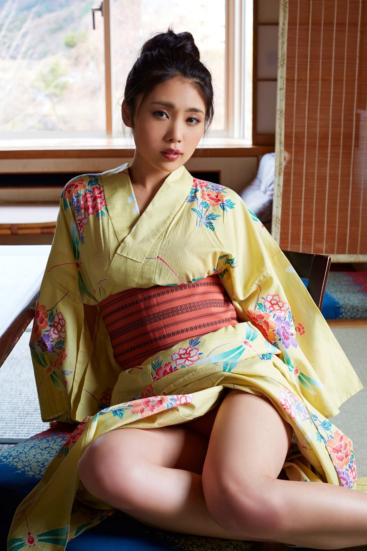 Umi 青海 (うみ), 写真集 年上彼女＜上＞ Set.01