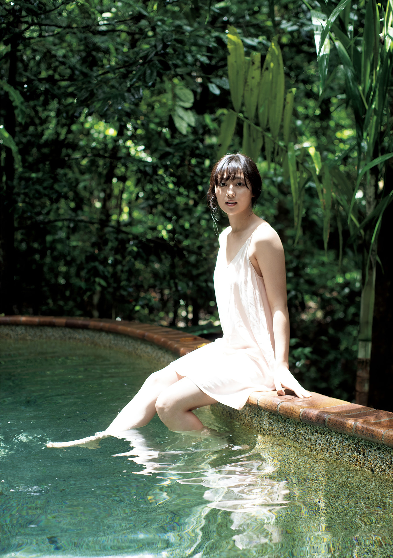 Kazusa Okuyama 奥山かずさ, 1st写真集 「かずさ」 Set.02