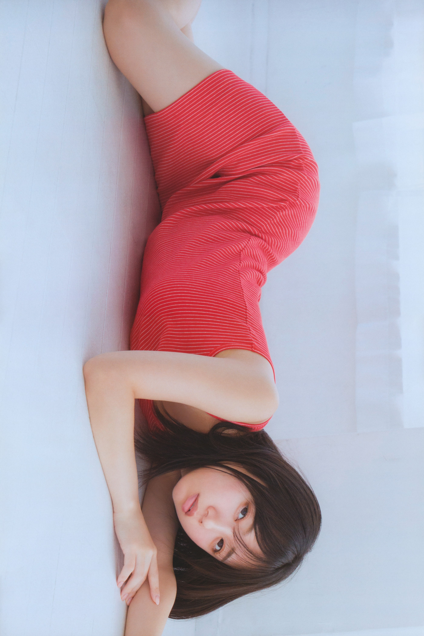 Kyoko Saito 齊藤京子, WHITE Graph 009 Set.02