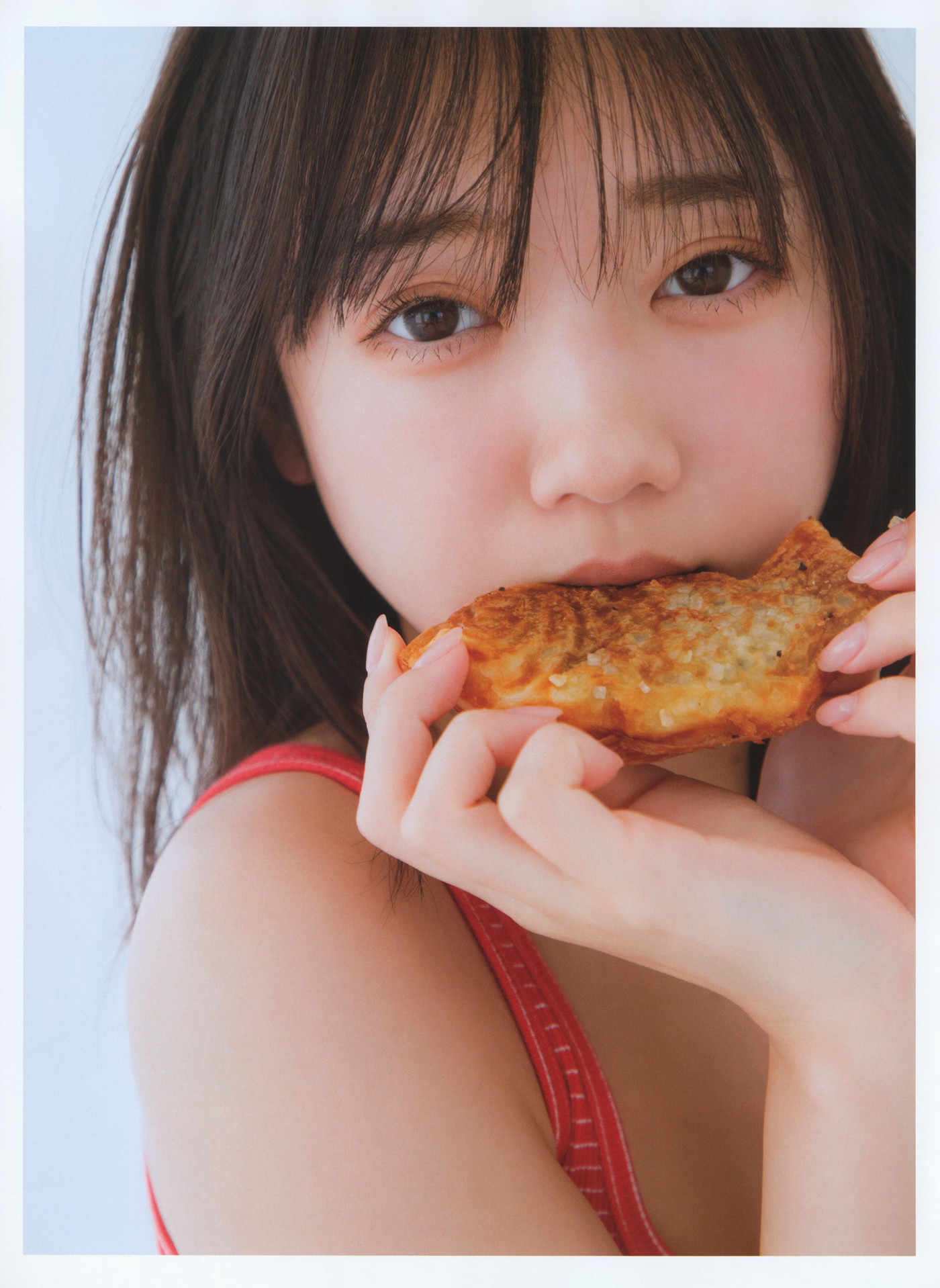Kyoko Saito 齊藤京子, WHITE Graph 009 Set.02