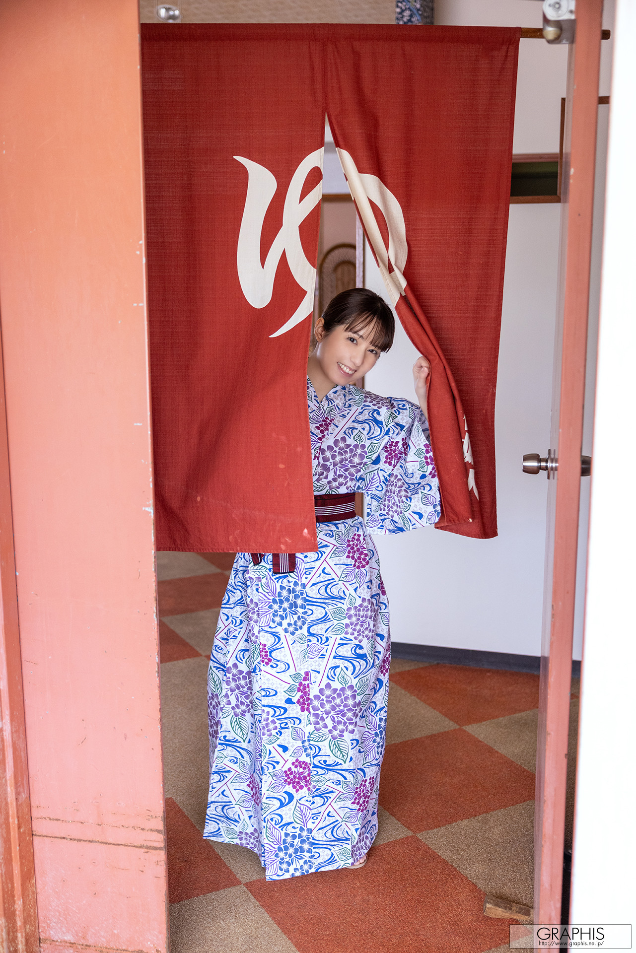 Ema Yano 矢埜愛茉, Graphis Gals 「Naturally」 Vol.03