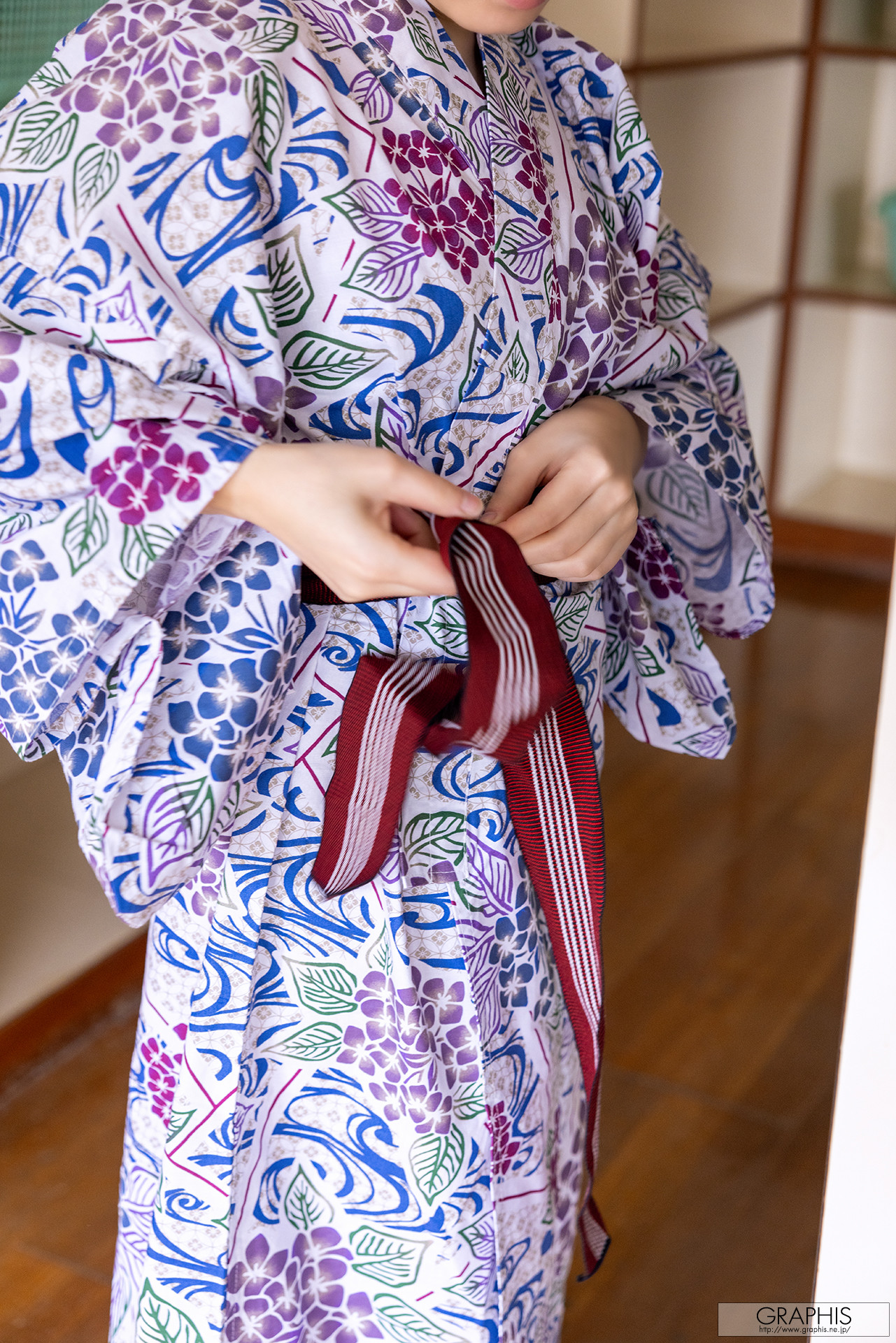 Ema Yano 矢埜愛茉, Graphis Gals 「Naturally」 Vol.03