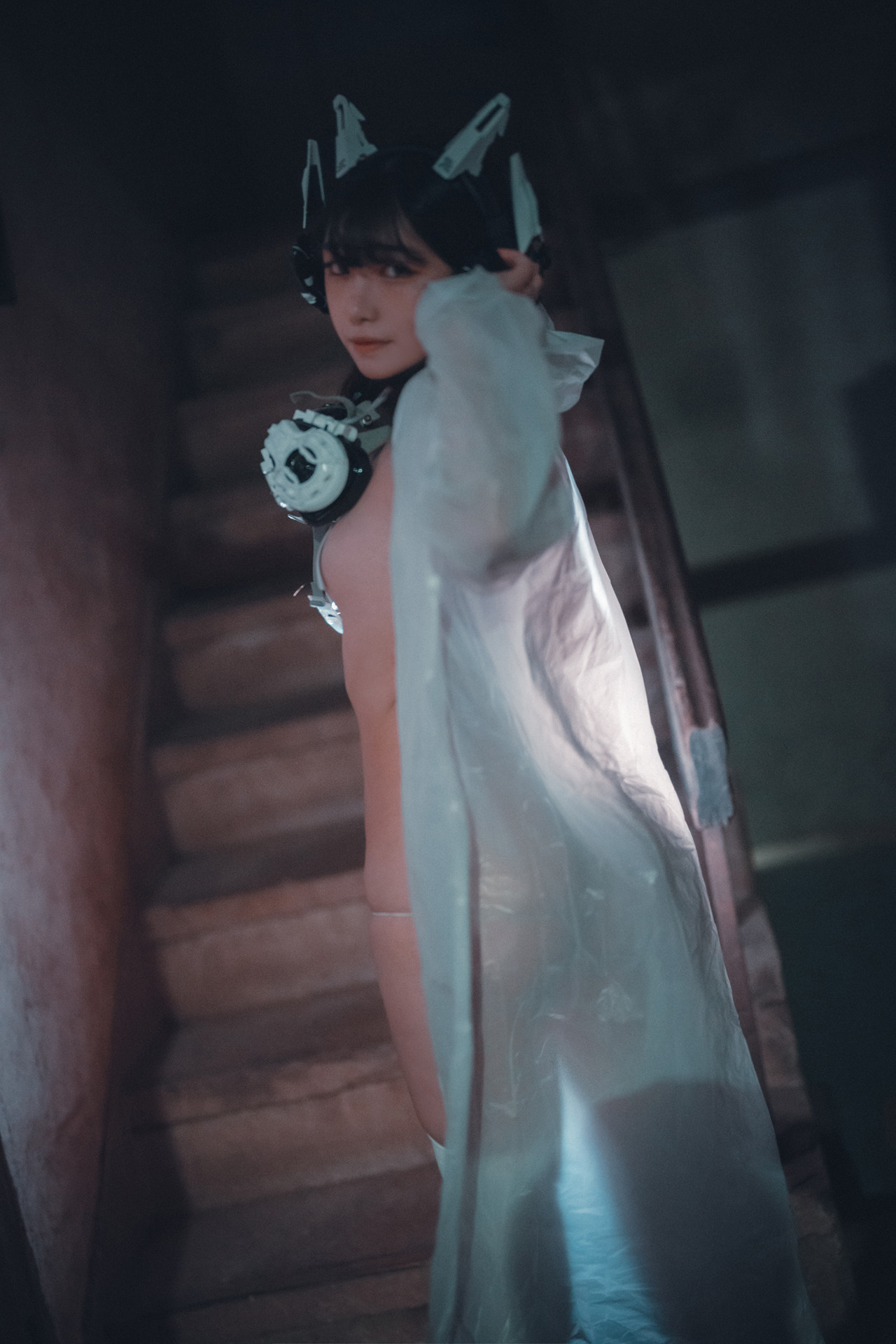 Sonson 손손, DJAWA ‘Masked-girl in raincoat’ Set.02