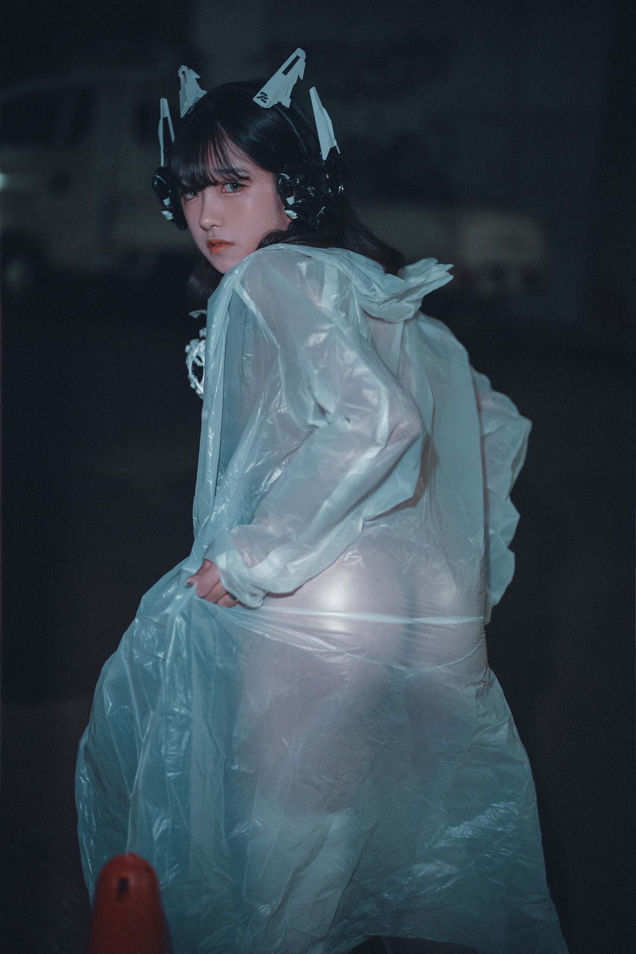 Sonson 손손, DJAWA ‘Masked-girl in raincoat’ Set.02
