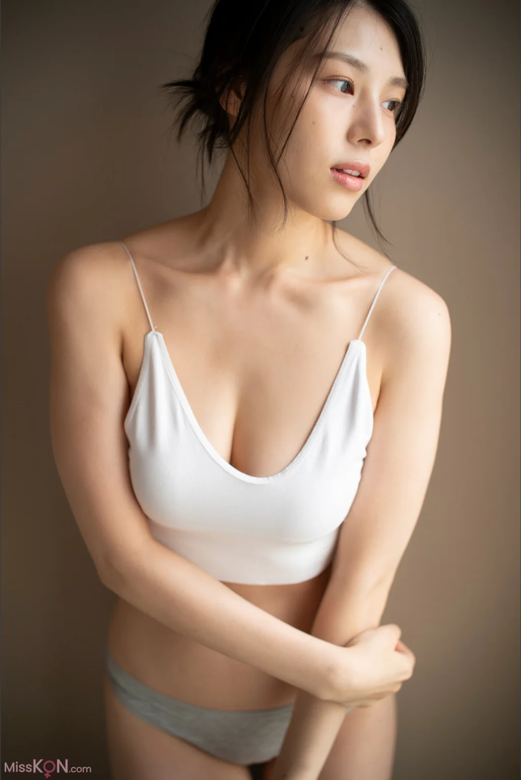 Iori Sagara (相樂伊織)_ 彼女は美バスト
