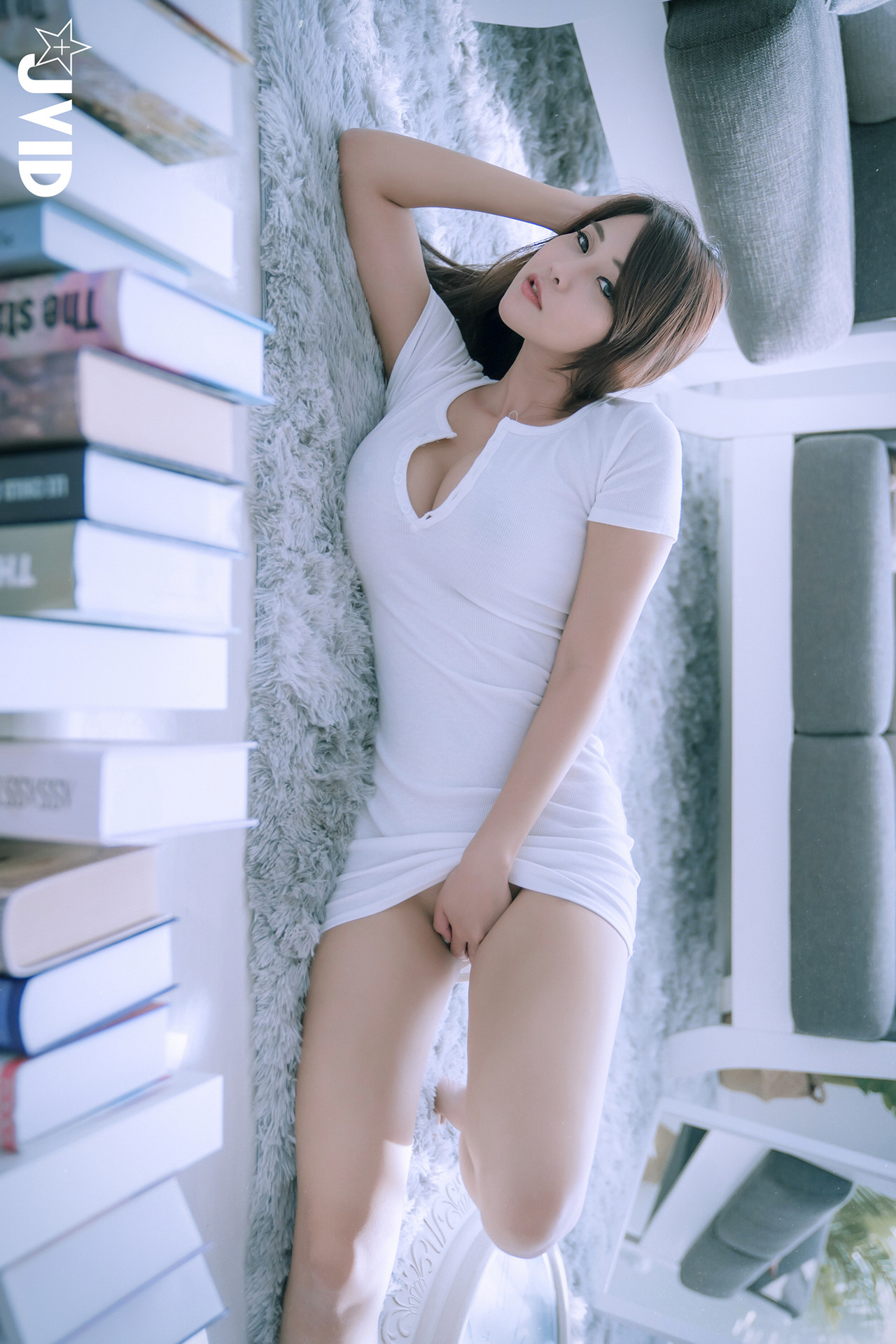 JVID Lele 樂樂 美巨乳樂樂最新力作，性感晨光，等你一起來滾床 Set.02