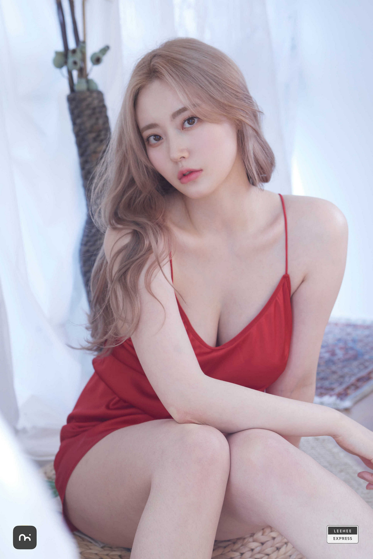 Jeong-Ah 정아, LEEHEE EXPRESS LEDG-246
