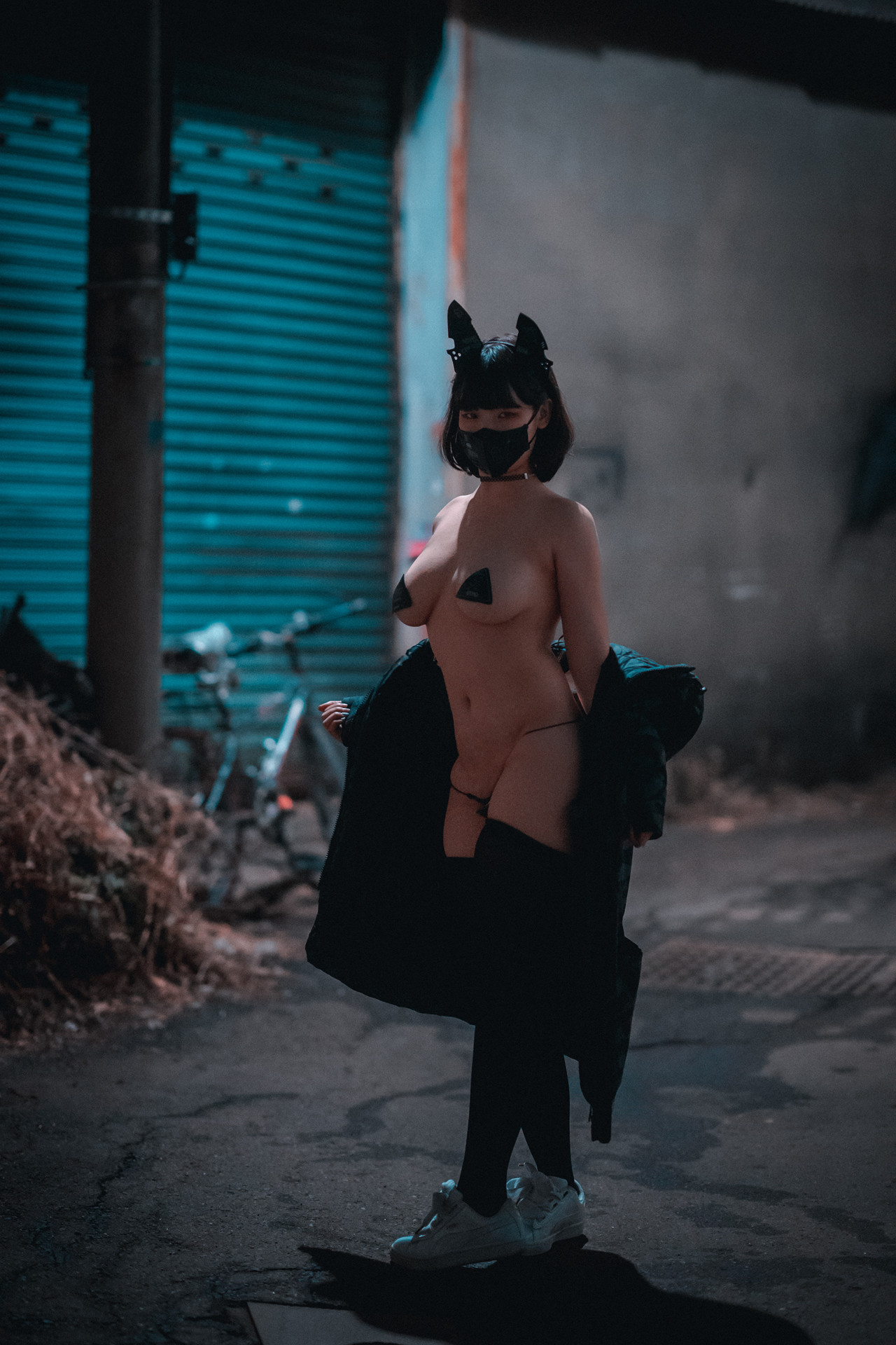 Mimmi 밈미, DJAWA ‘Rudy The Wolf of Midnight’ Set.01