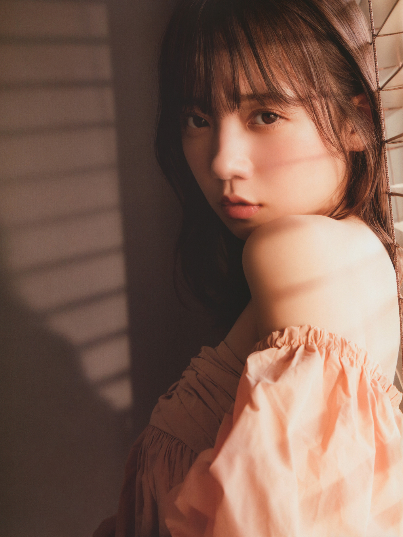 Kyoko Saito 齊藤京子, WHITE Graph 009 Set.03