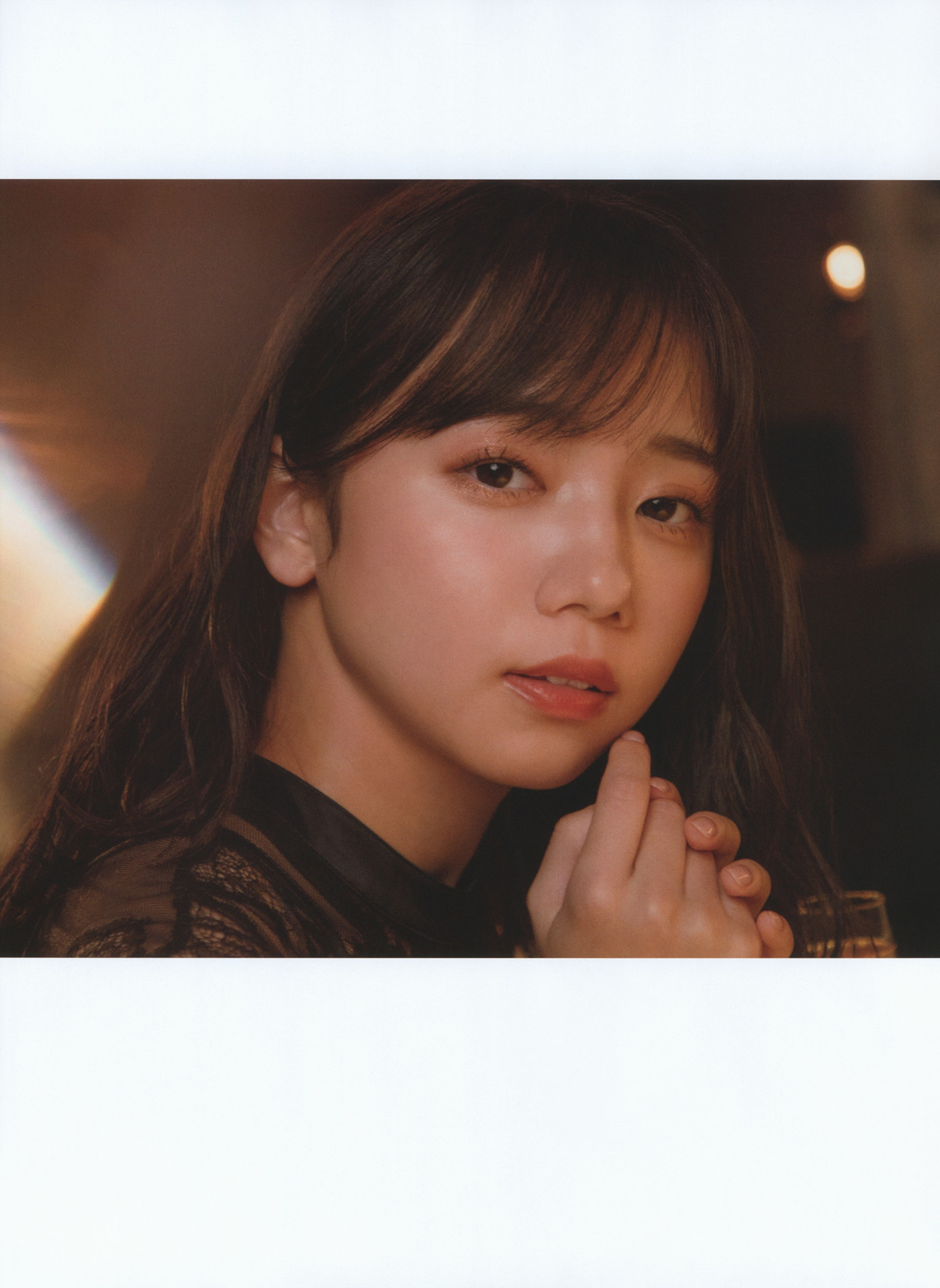 Kyoko Saito 齊藤京子, WHITE Graph 009 Set.03
