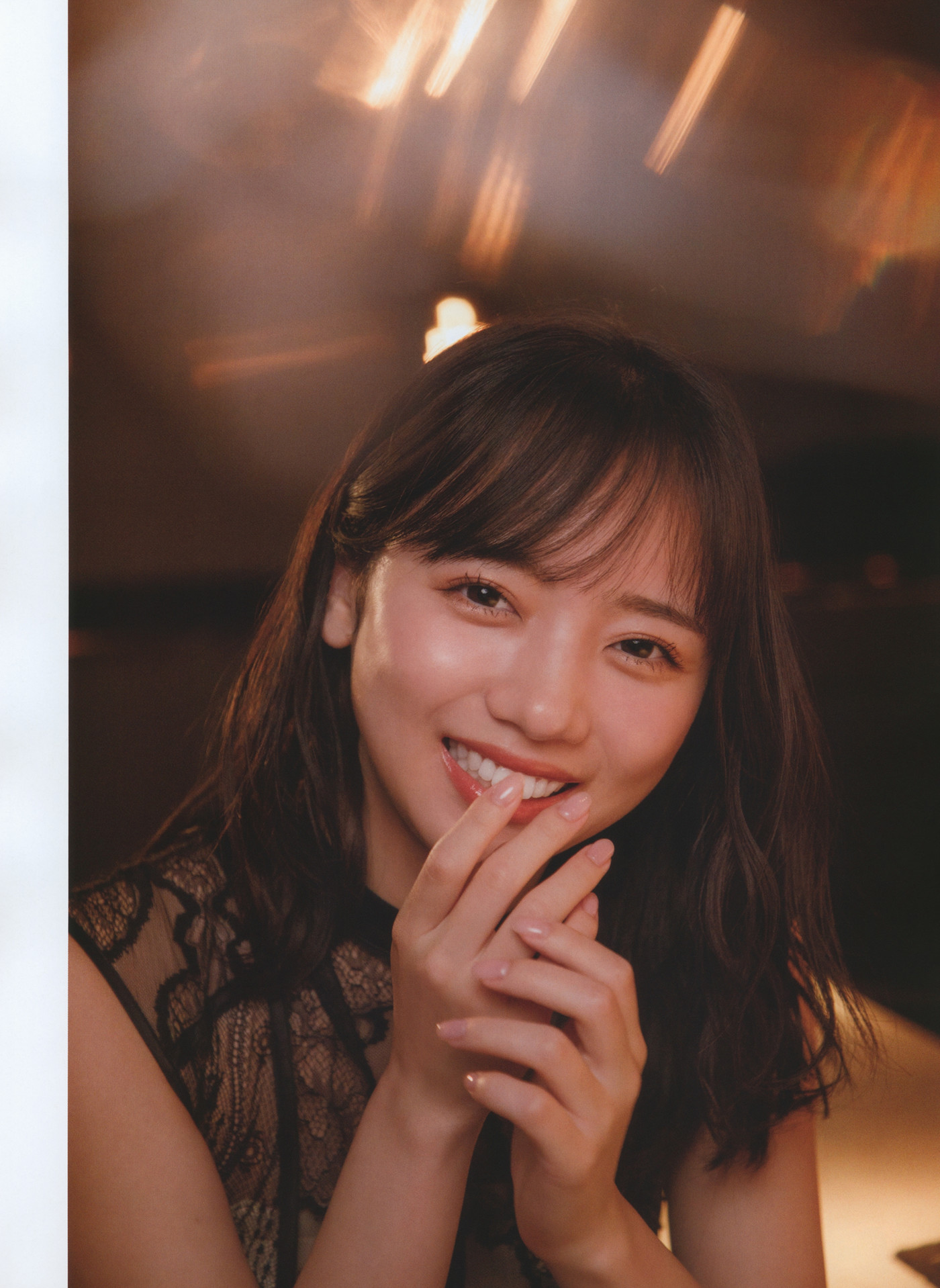 Kyoko Saito 齊藤京子, WHITE Graph 009 Set.03