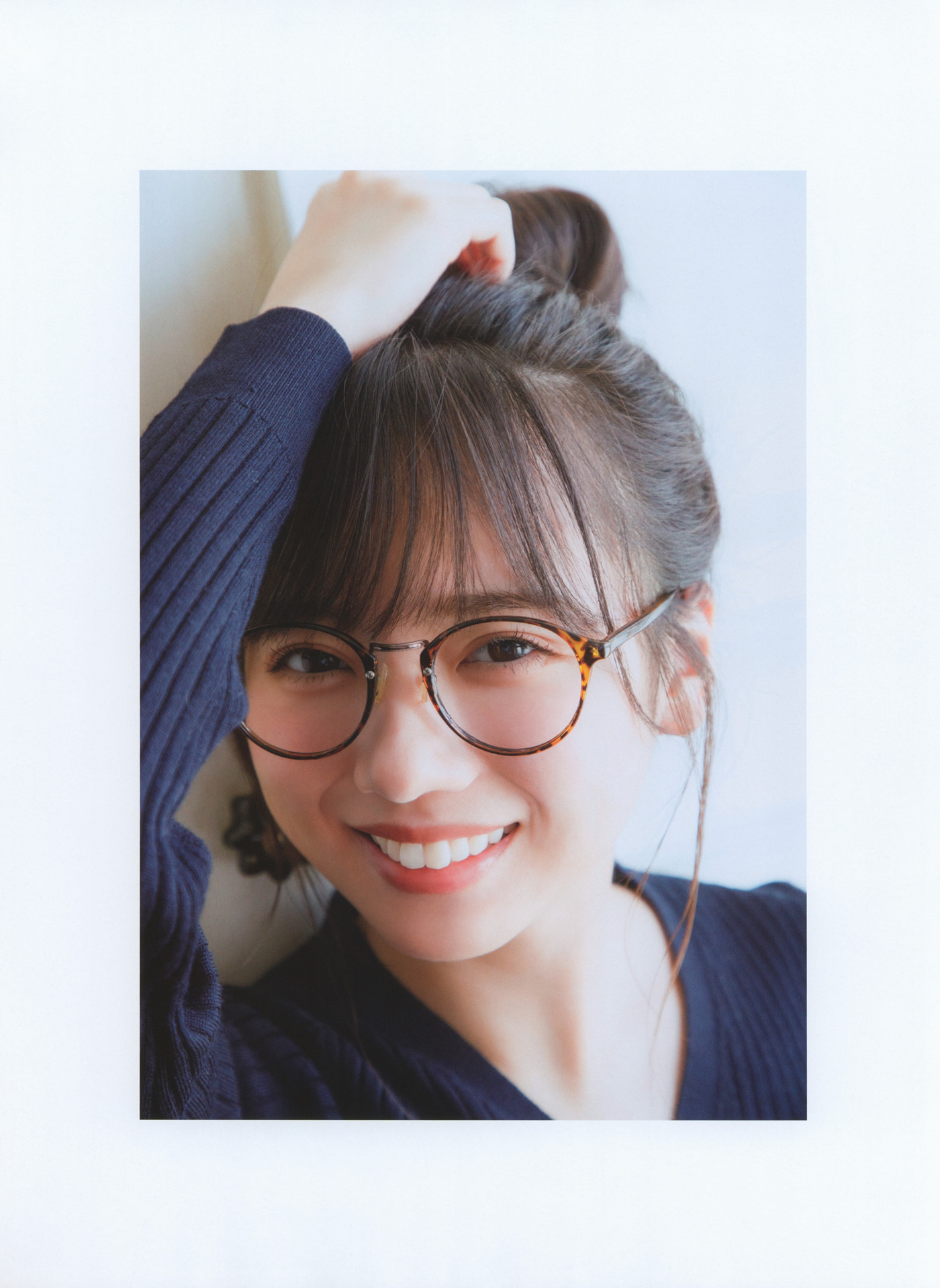 Kyoko Saito 齊藤京子, WHITE Graph 009 Set.03