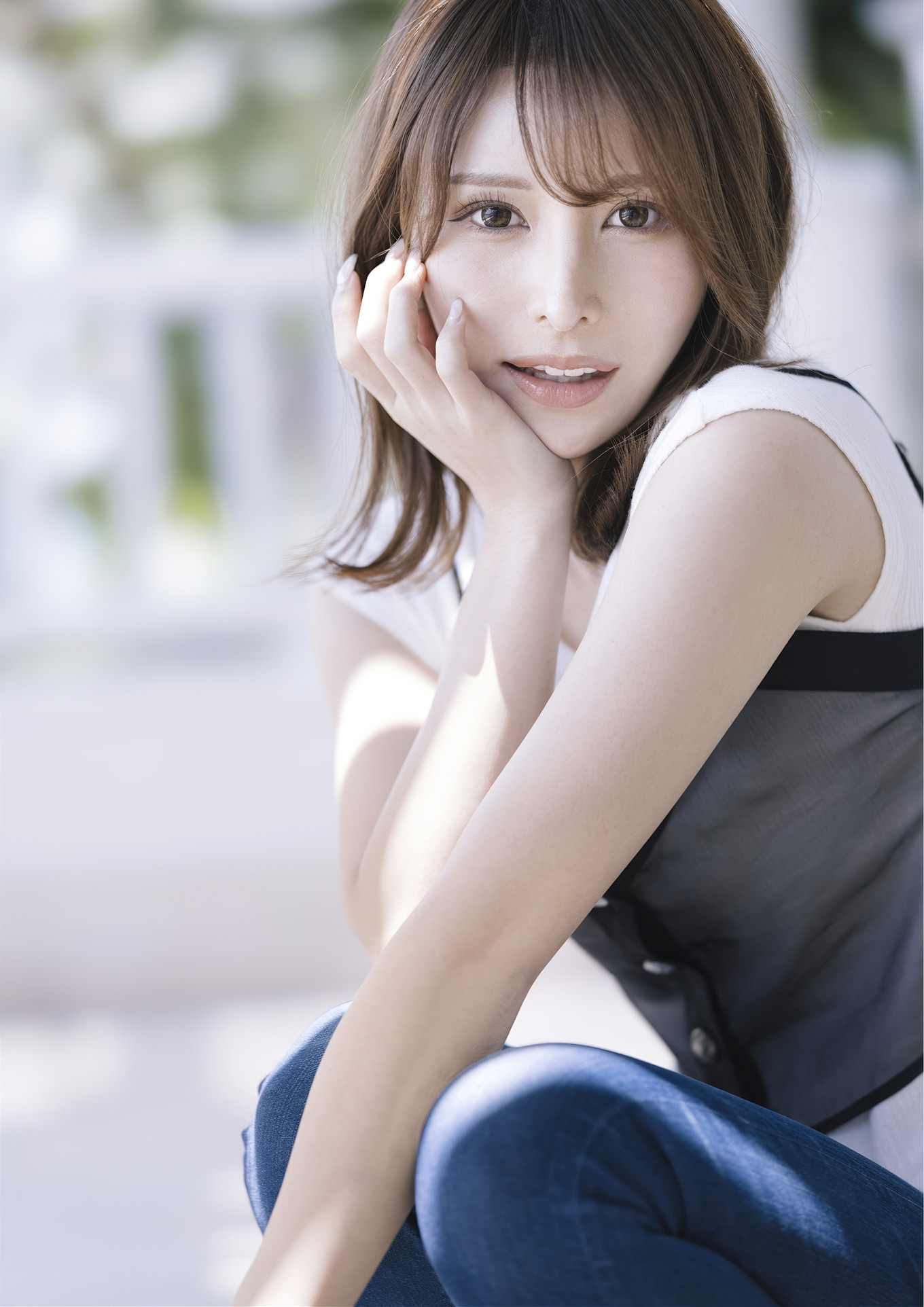 Mayuki Ito 伊藤舞雪, 週刊実話デジタル写真集 『Bitter Milk』 Set.01