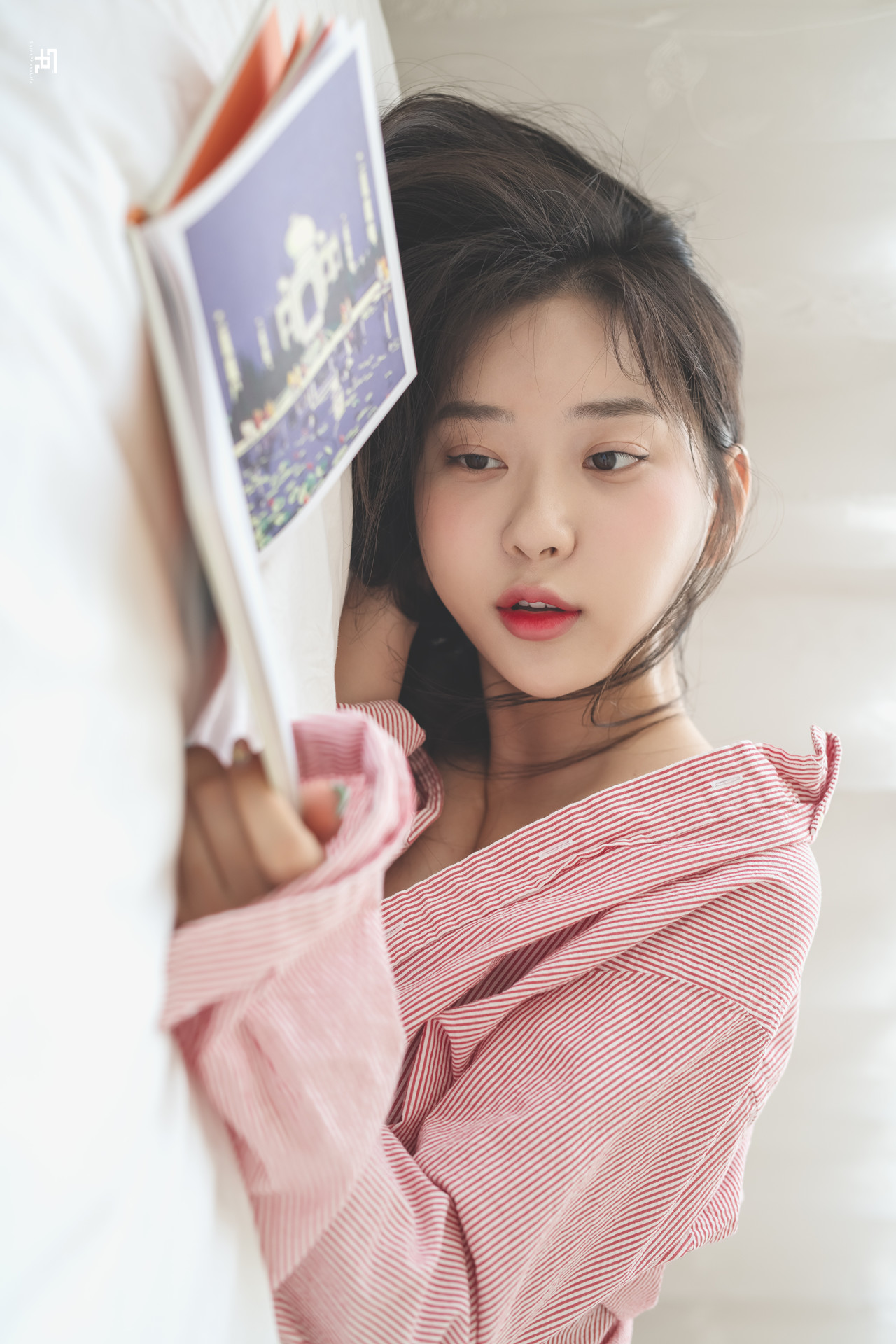 Shin Jae-Eun 신재은, Saint PhotoLife “Zenny’s daily life”