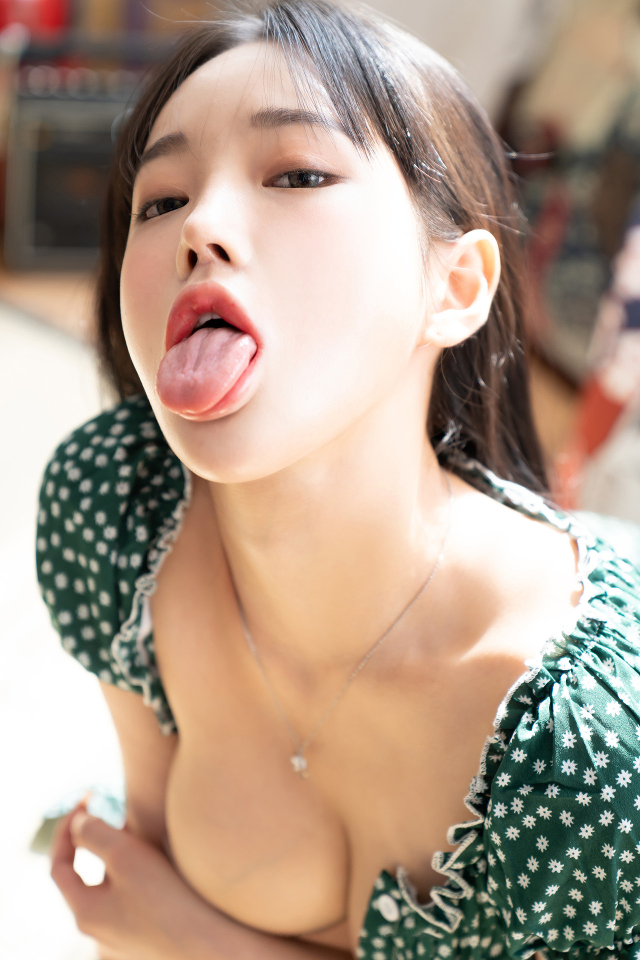 Leeae 이아이, Photobook ‘Hot Vacation’