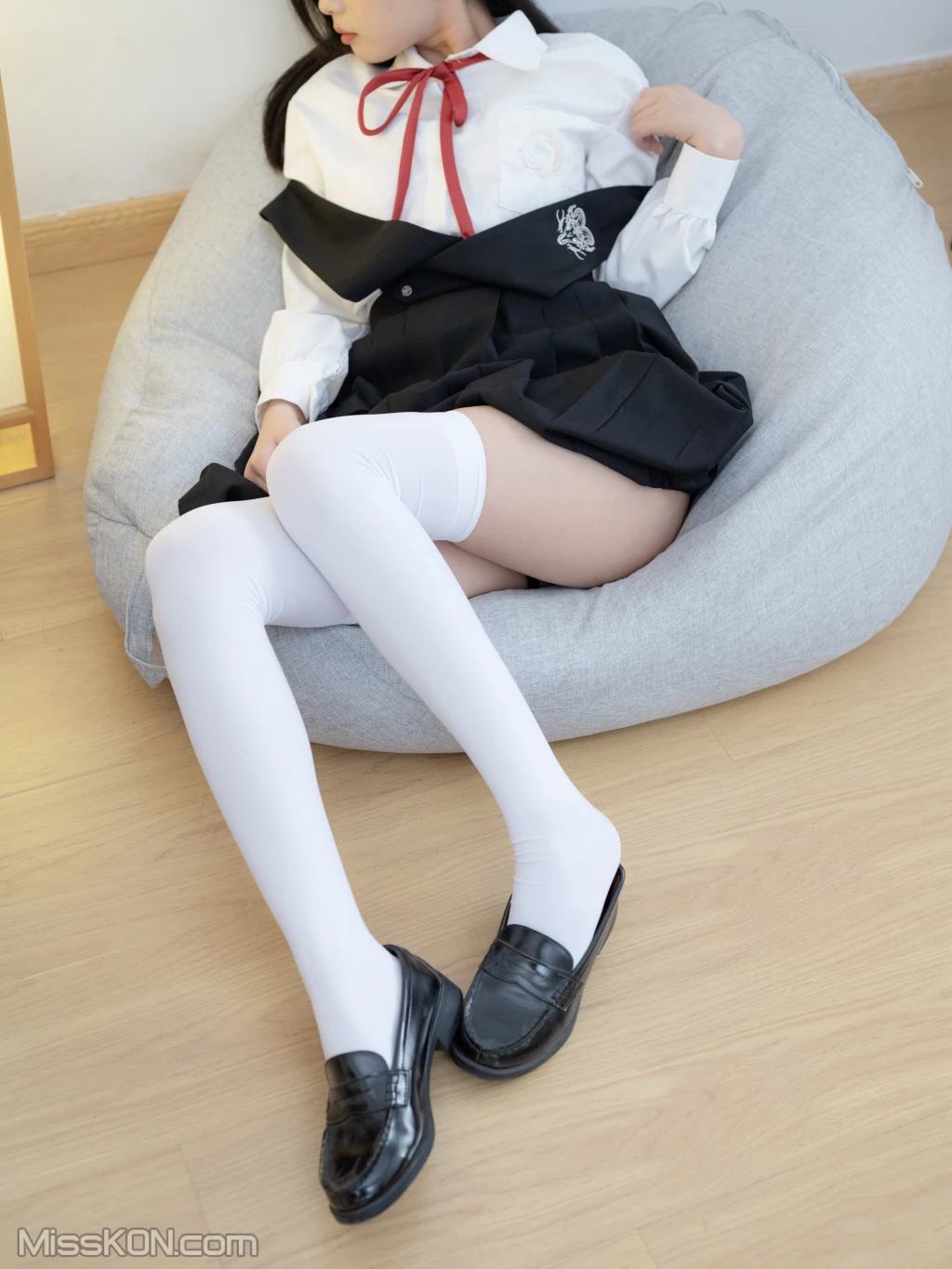 少女秩序 – 晞可 束缚衣白虎极品嫩妹