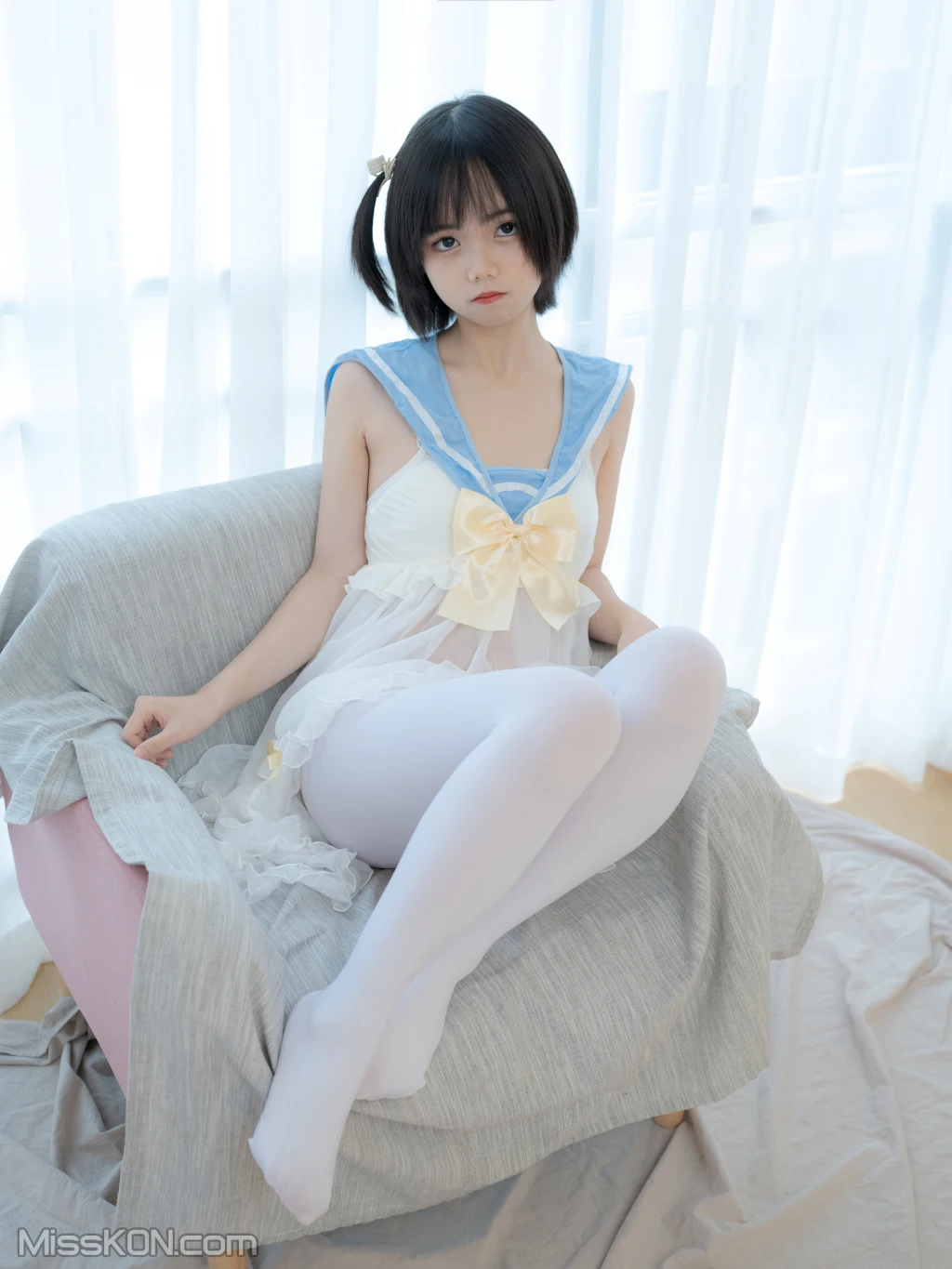 少女秩序_ Gr07L