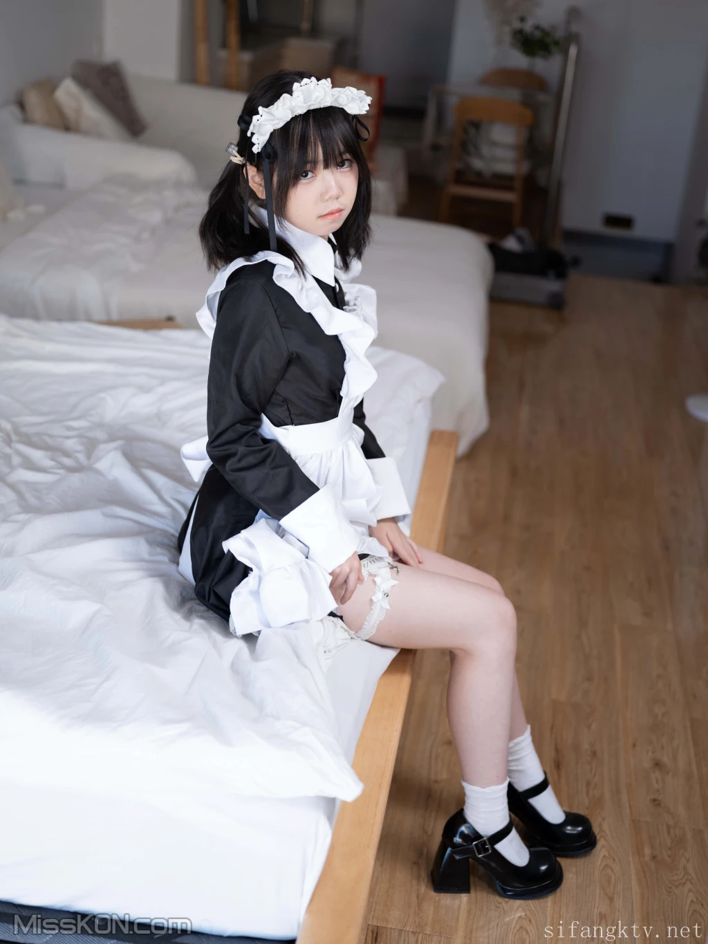 少女秩序_ R18 小鱼 丝滑萝莉居家女仆