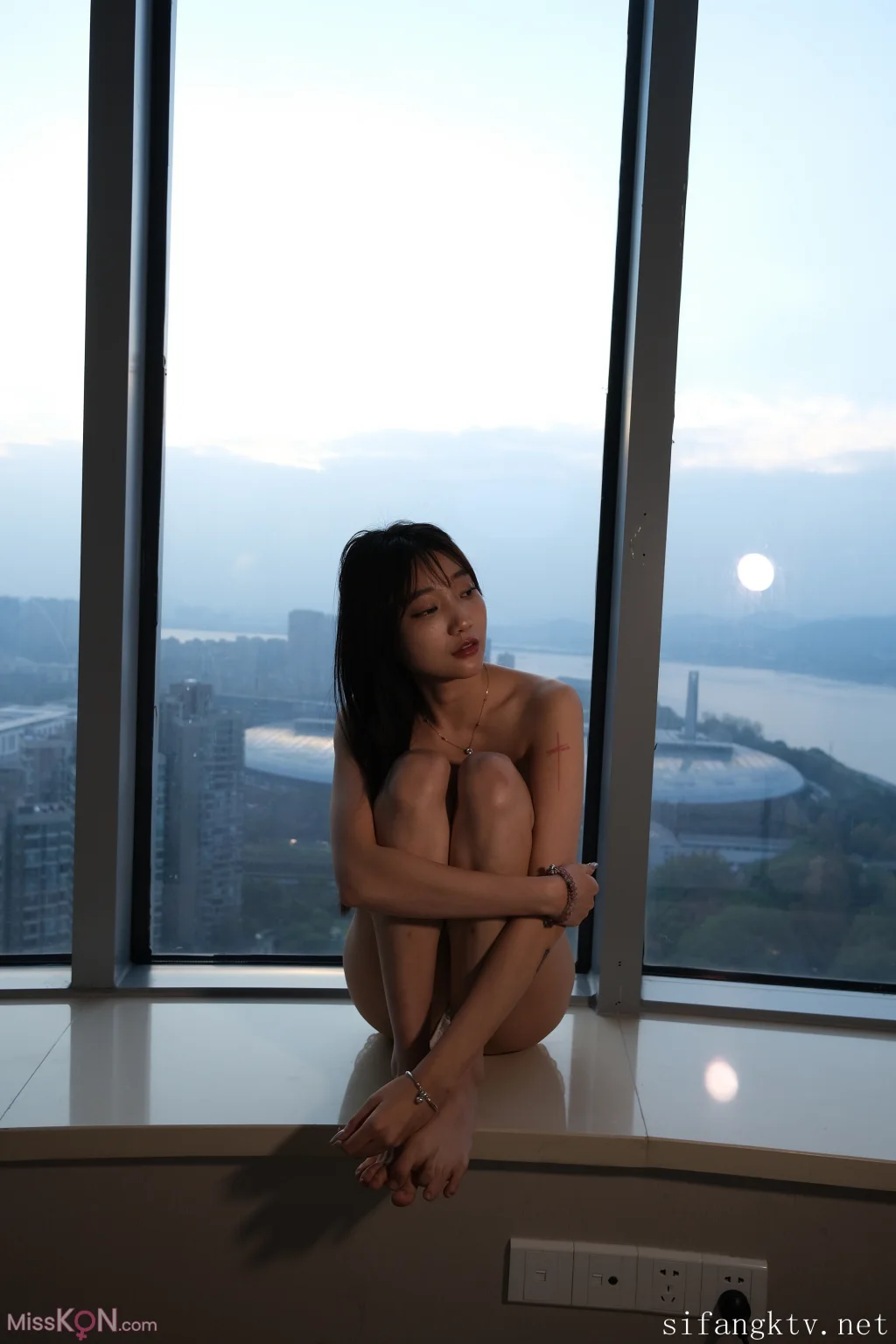 希威社 Photography_ 小初 福利私拍 暮光