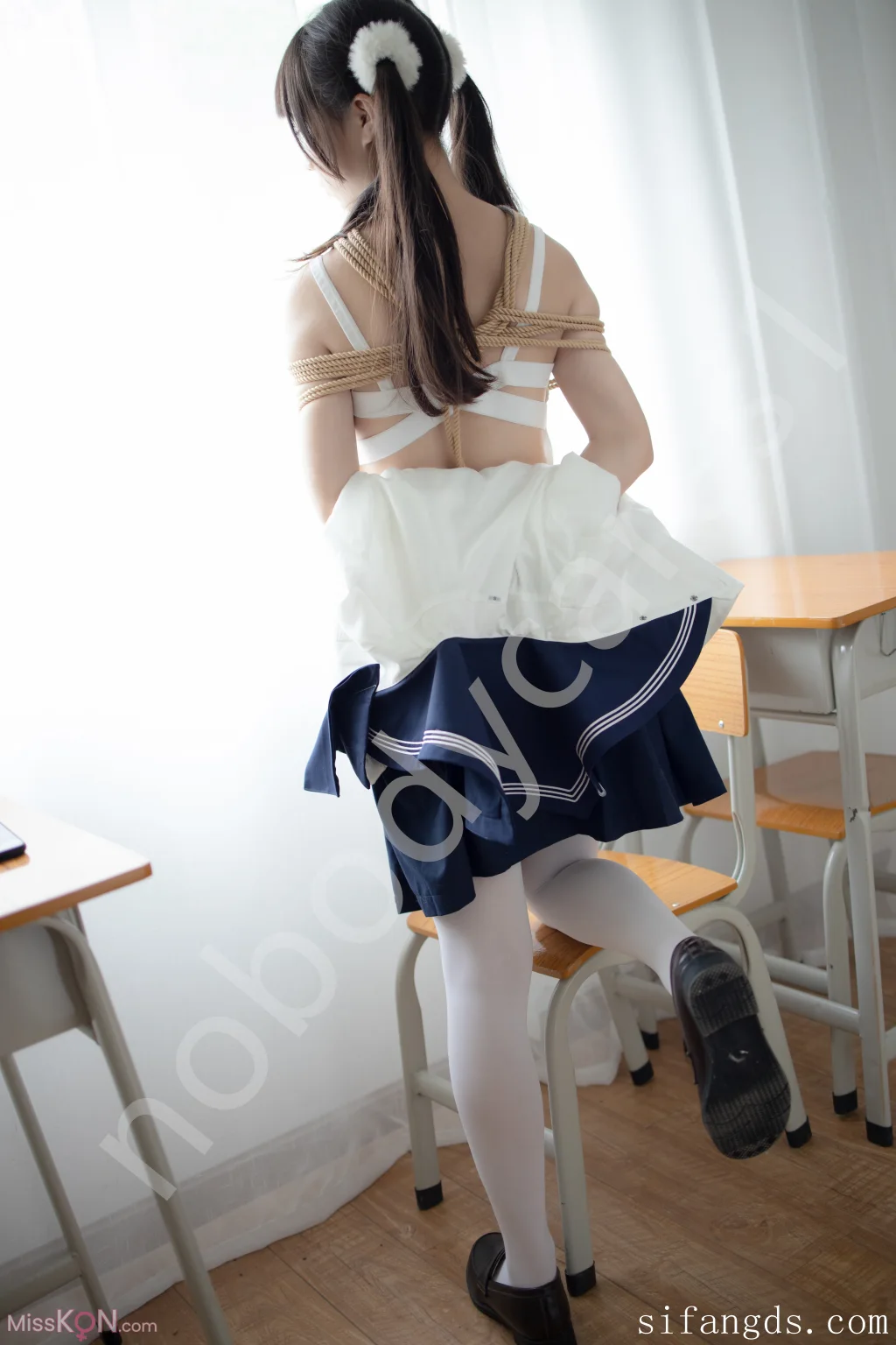 [森萝财团写真] 默陌 R18 内部定制 JK制服教室束缚