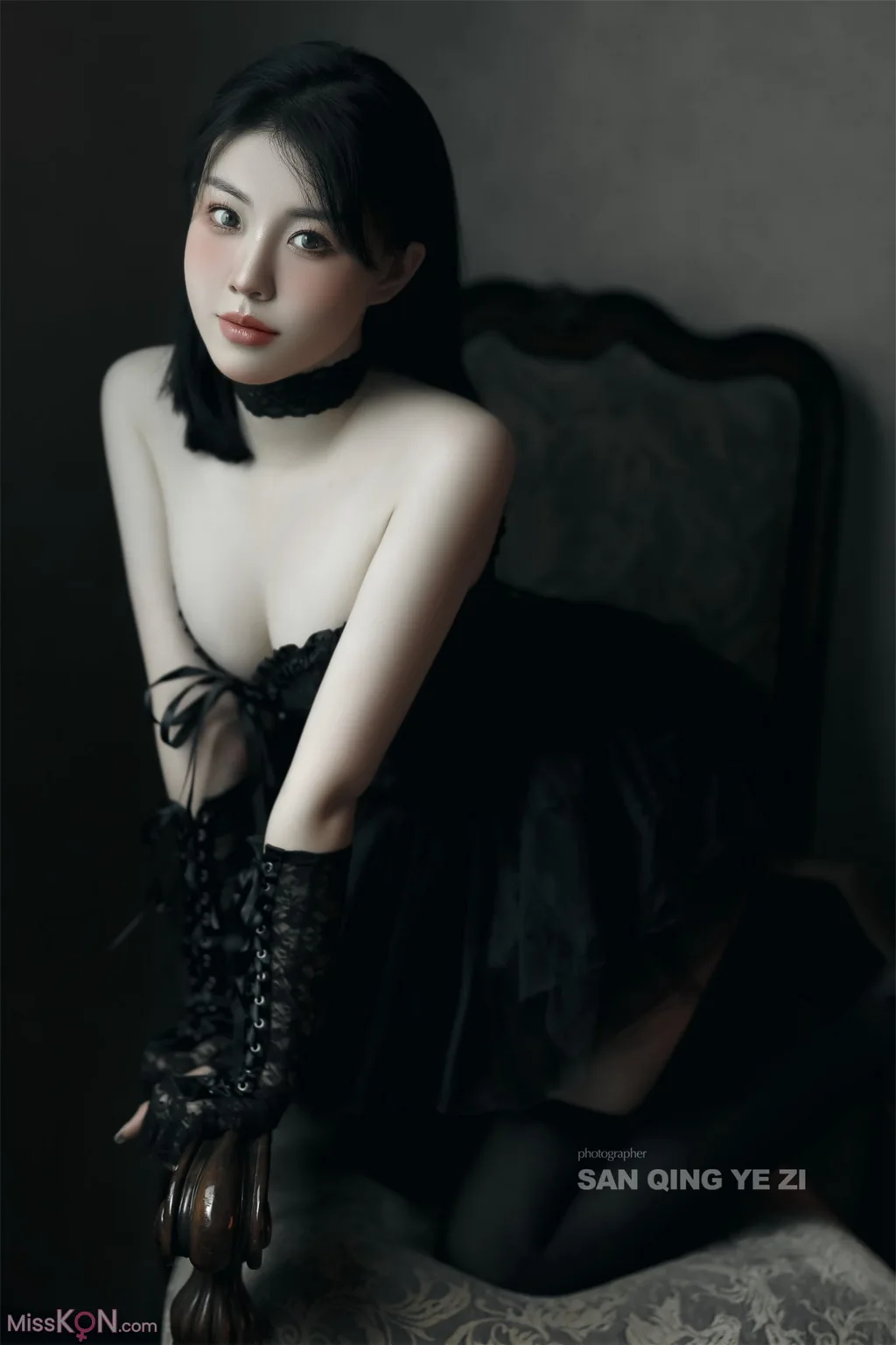 橘猫juju_ 顶级小美女 黑色蕾丝下的神秘诱惑