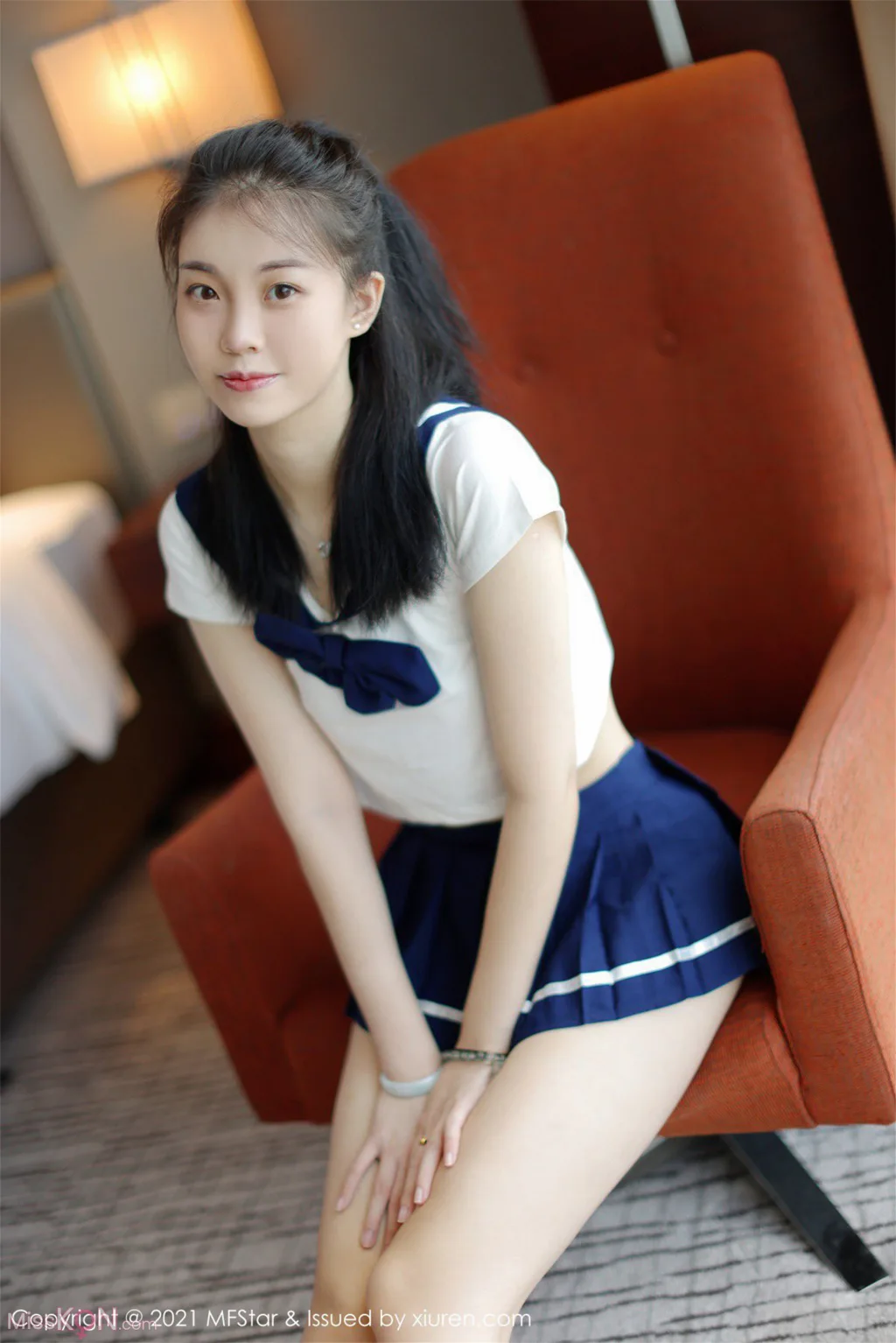 橘猫juju_ 顶级小美女 黑色蕾丝下的神秘诱惑