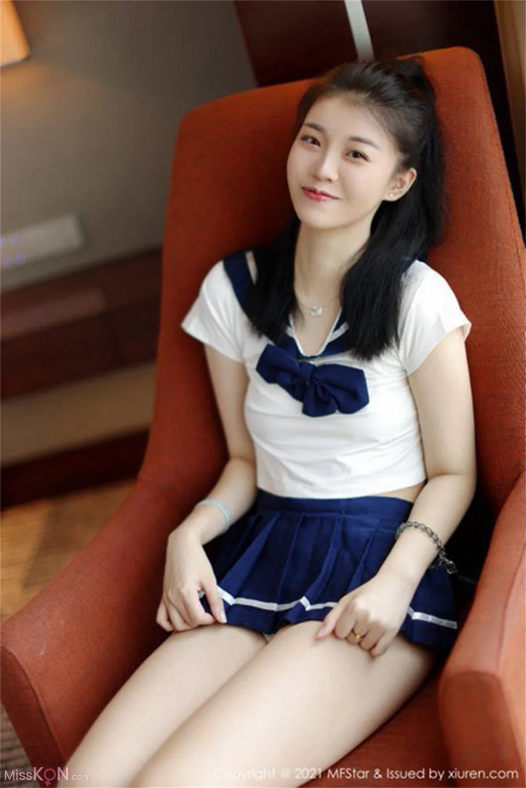 橘猫juju_ 顶级小美女 黑色蕾丝下的神秘诱惑