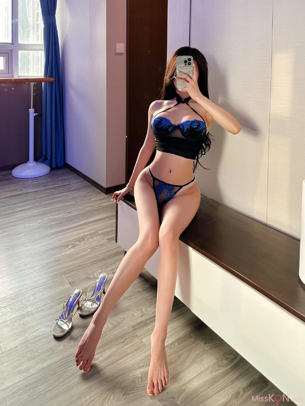 黎允熙baby_ 黑丝透视性感睡裙