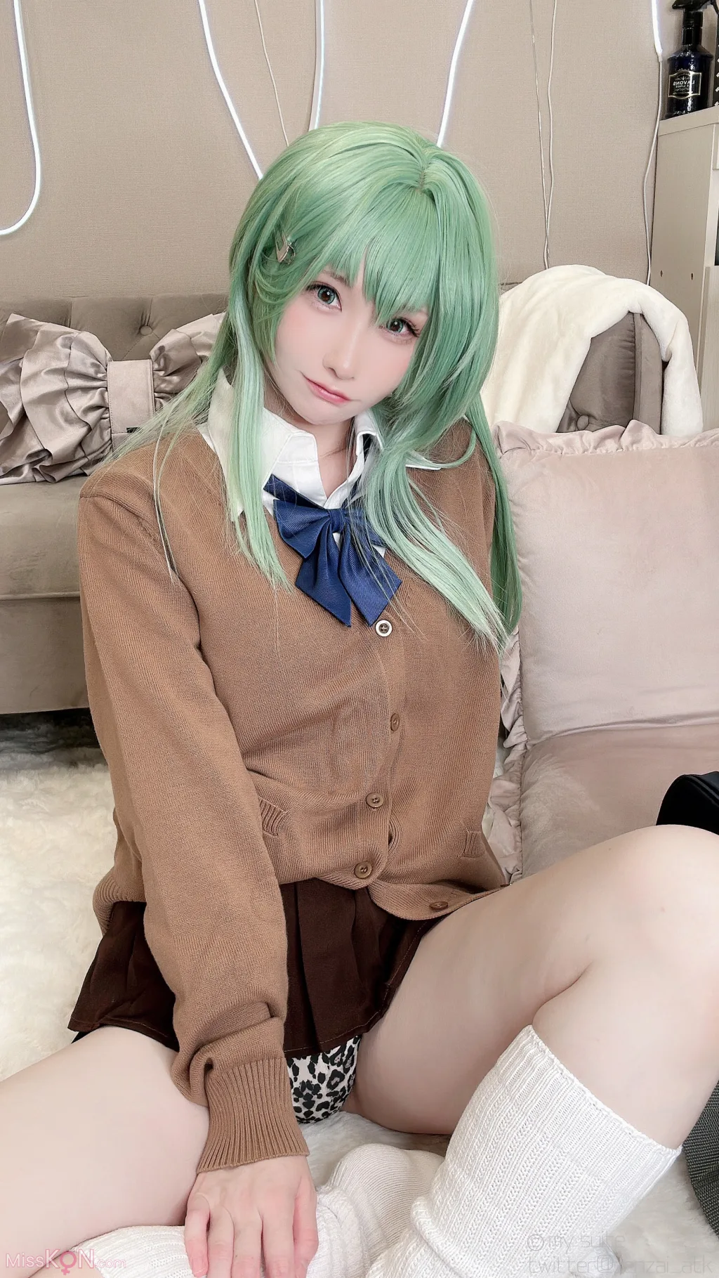 Coser@Atsuki (あつき)_ Gal Suzuya Selfie ギャル鈴谷自撮り