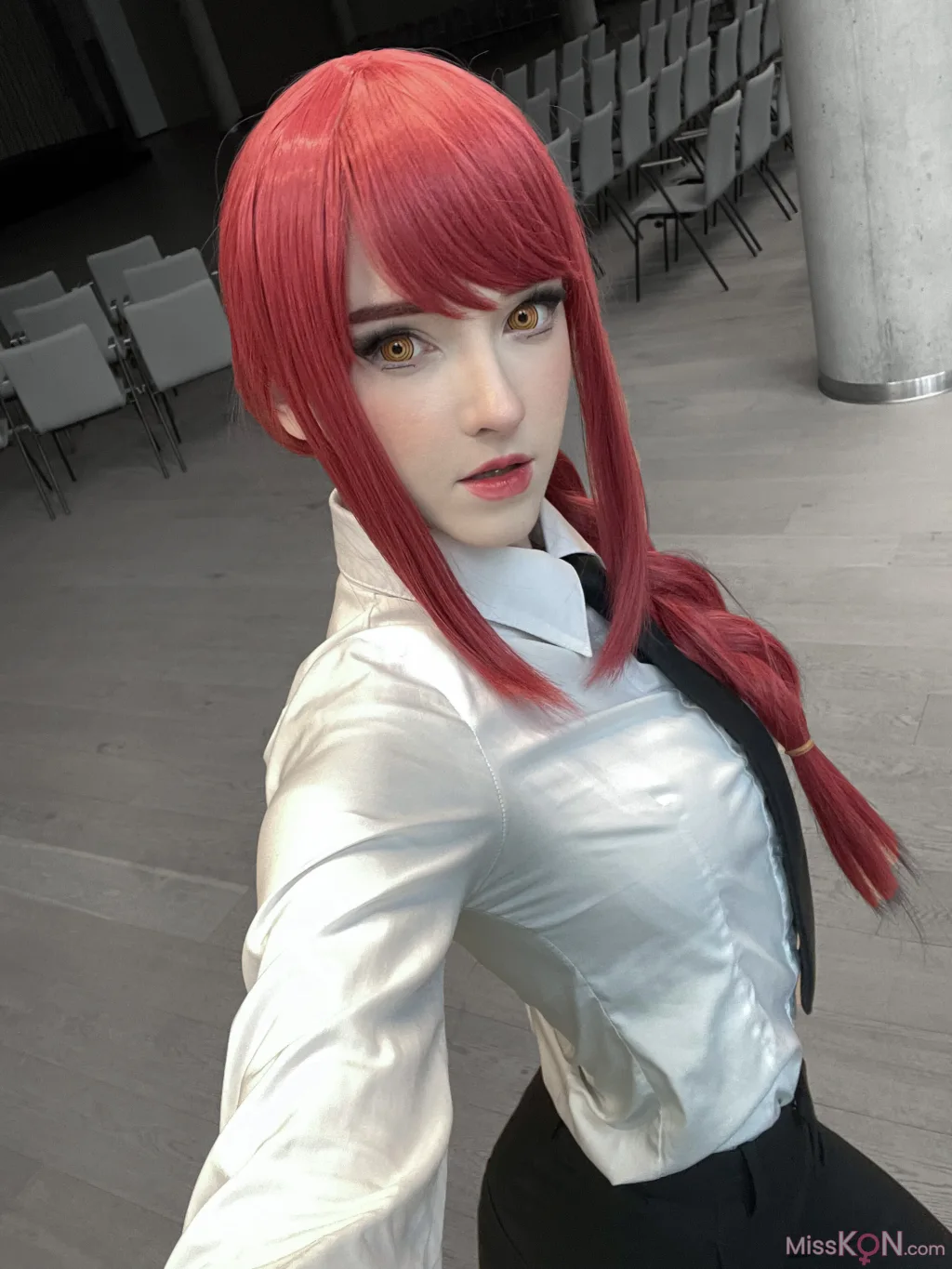 Coser@Candy_Ball_ Makima