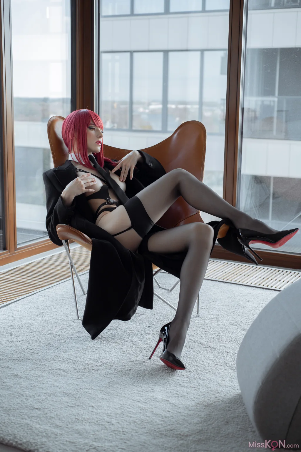 Coser@Candy_Ball_ Makima