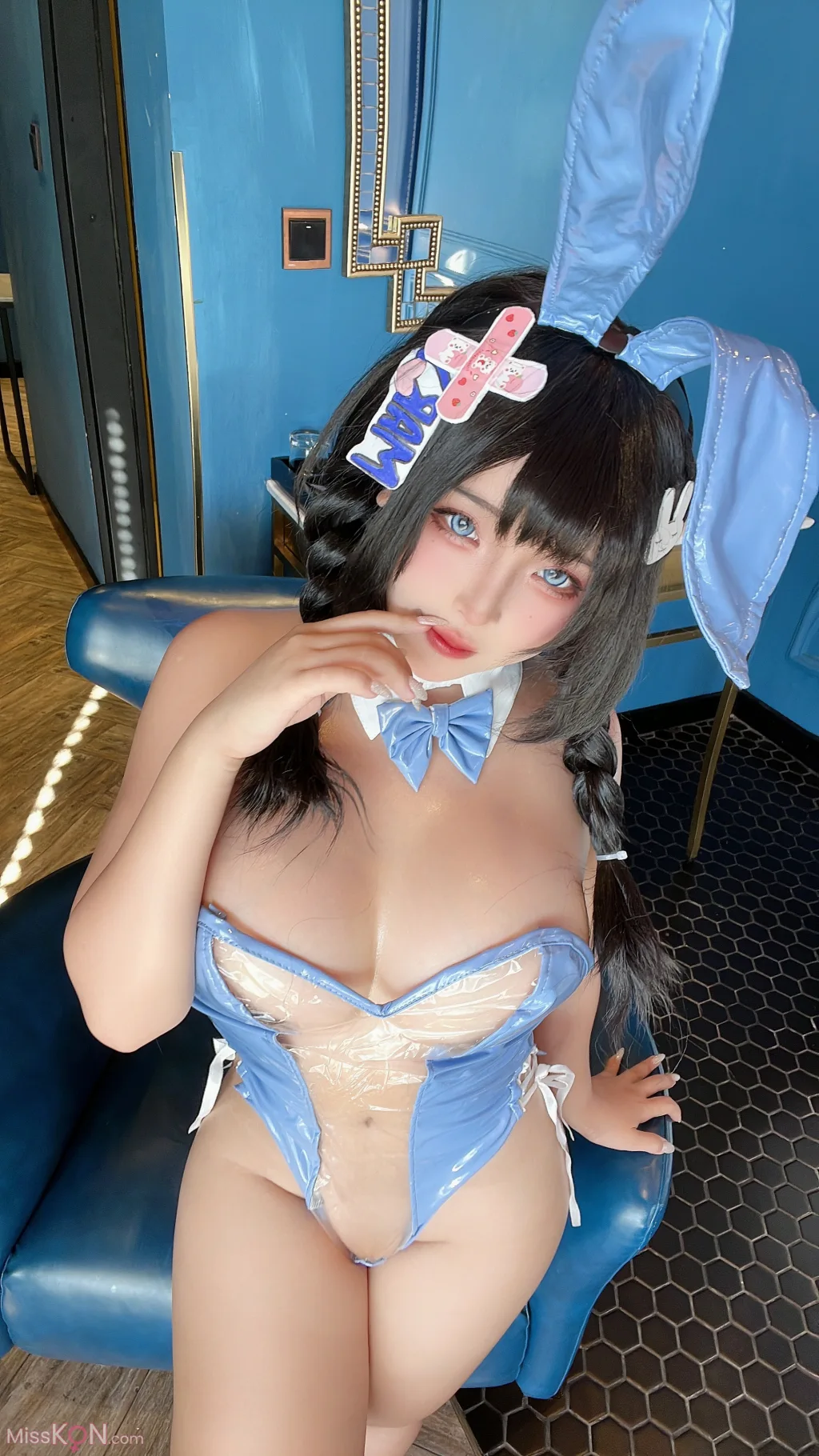 Coser@Sayo Momo_ Mary NIKKE Medical Bunny