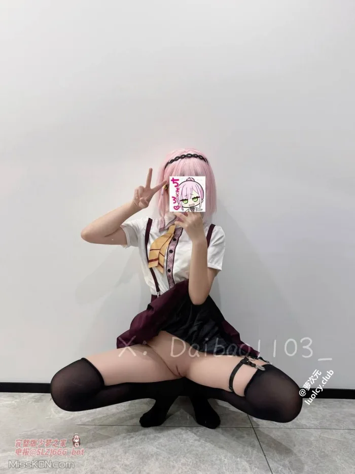 Coser@一枚呆呆_ 可可爱爱合法萝莉Coser
