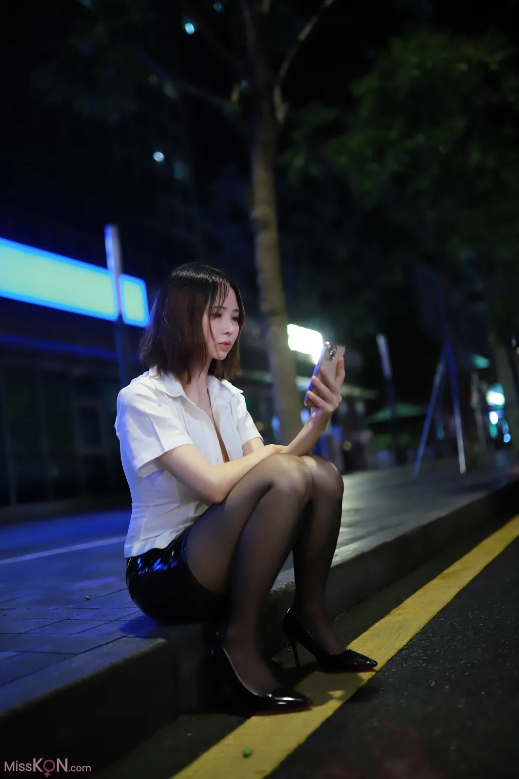 Coser@上杉绘梨落_ 被人跟踪