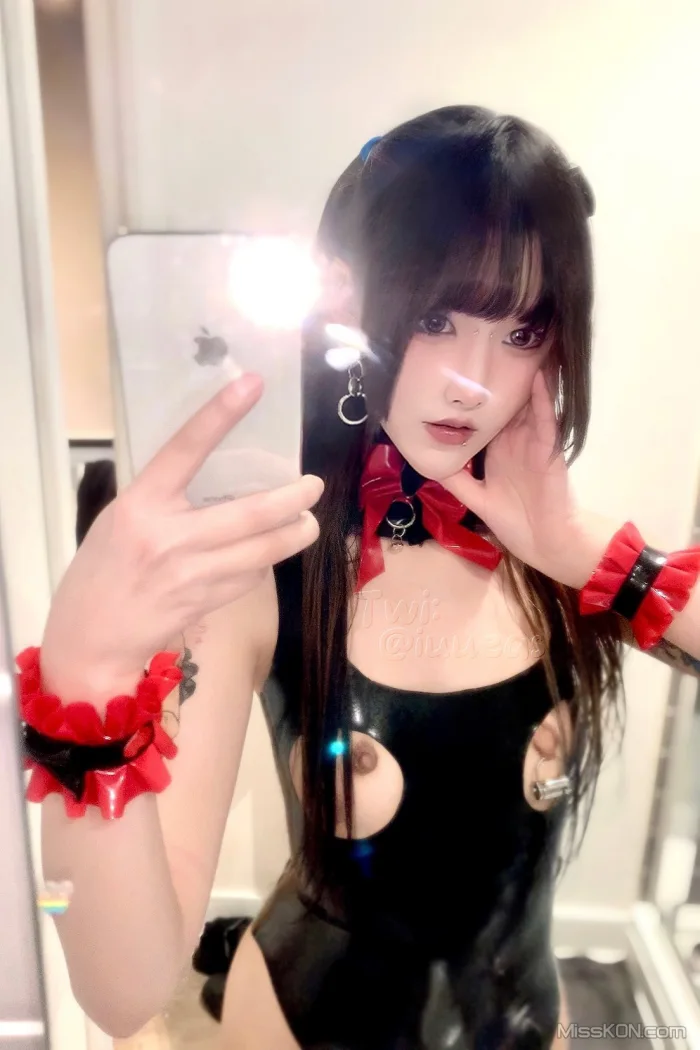 Coser@不得惹 (iuueas)_ 反差少女露出 小小年纪就这么放荡