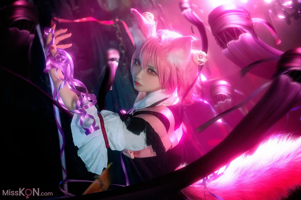 Coser@伊喵君_ 明日方舟巫恋
