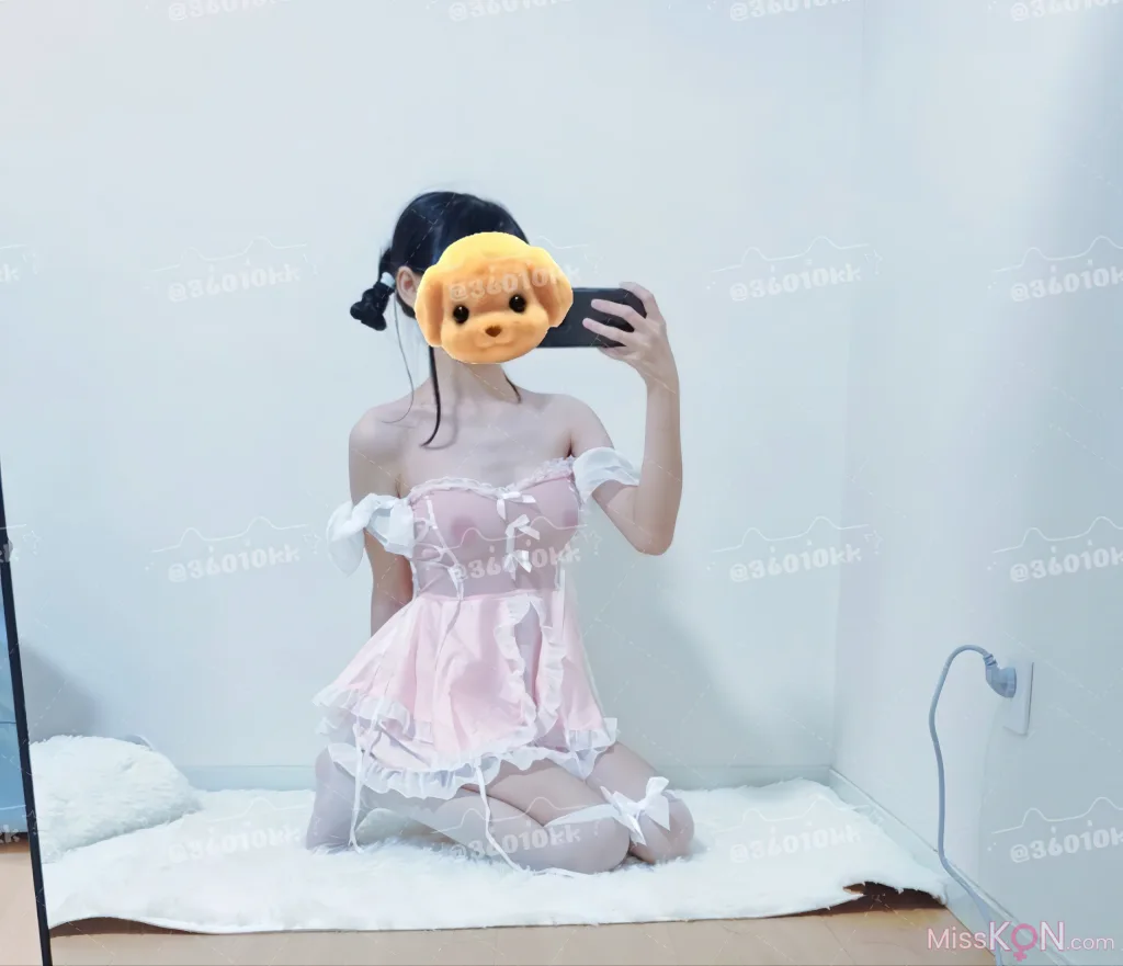 Coser@困困大王(36010kk)_ 嫩妹露脸