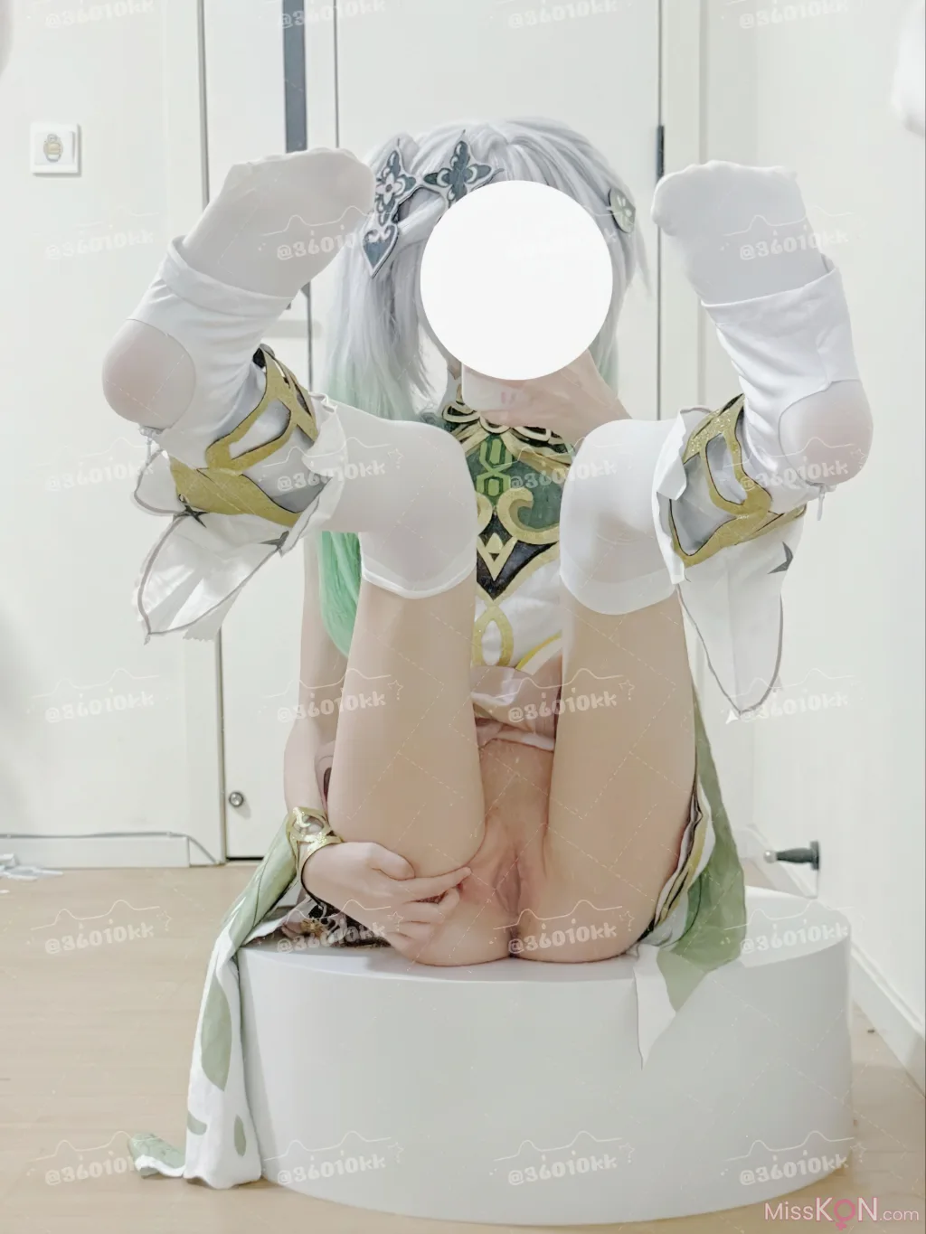 Coser@困困大王(36010kk)_ 嫩妹露脸