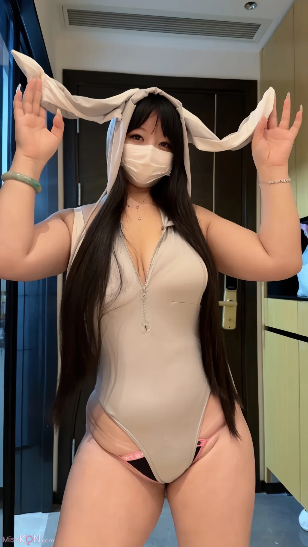 Coser@智惠姐姐_ 情趣连体粉嫩丁