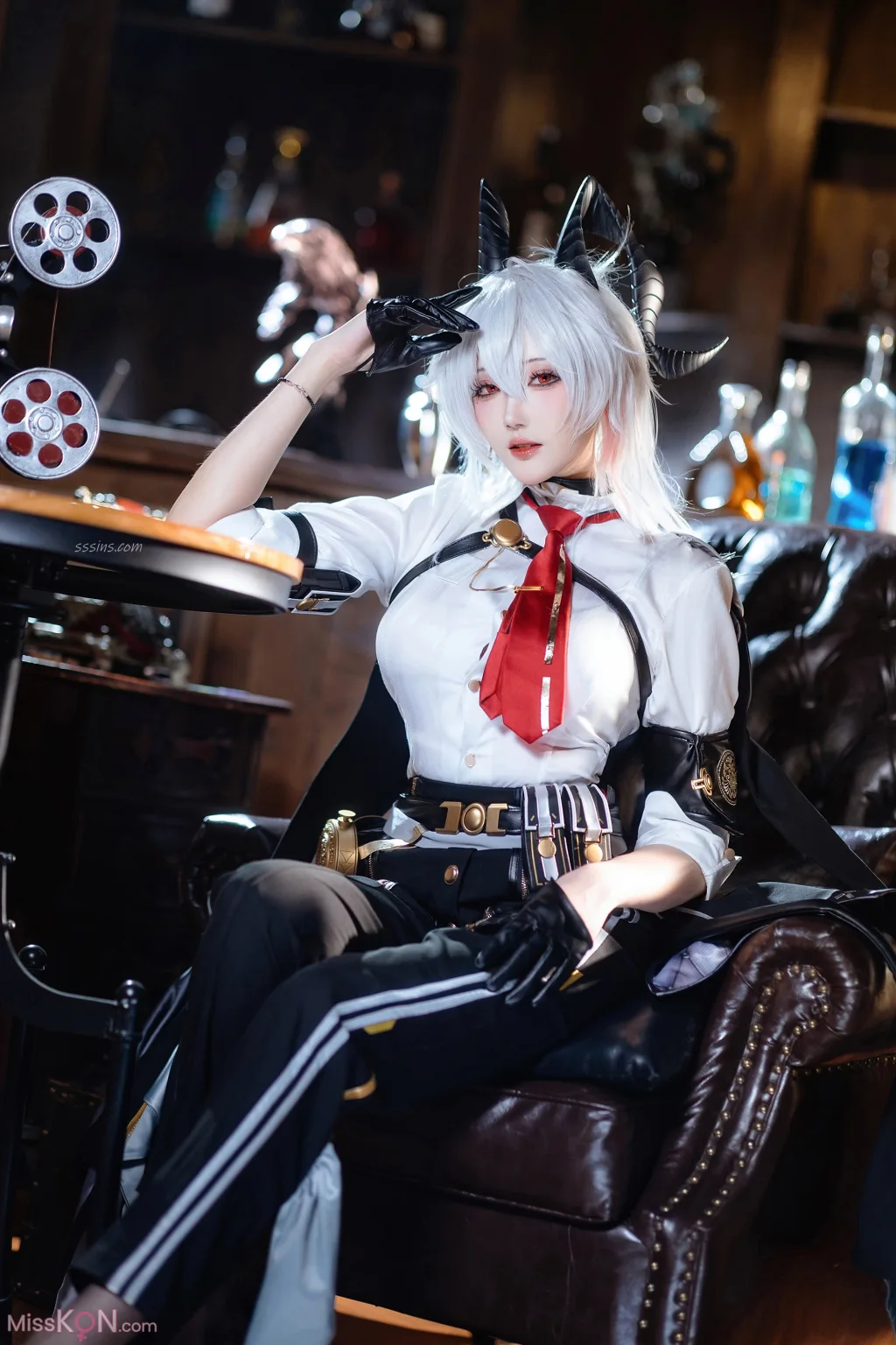 Coser@瓜希酱_ 鸣潮 赞妮