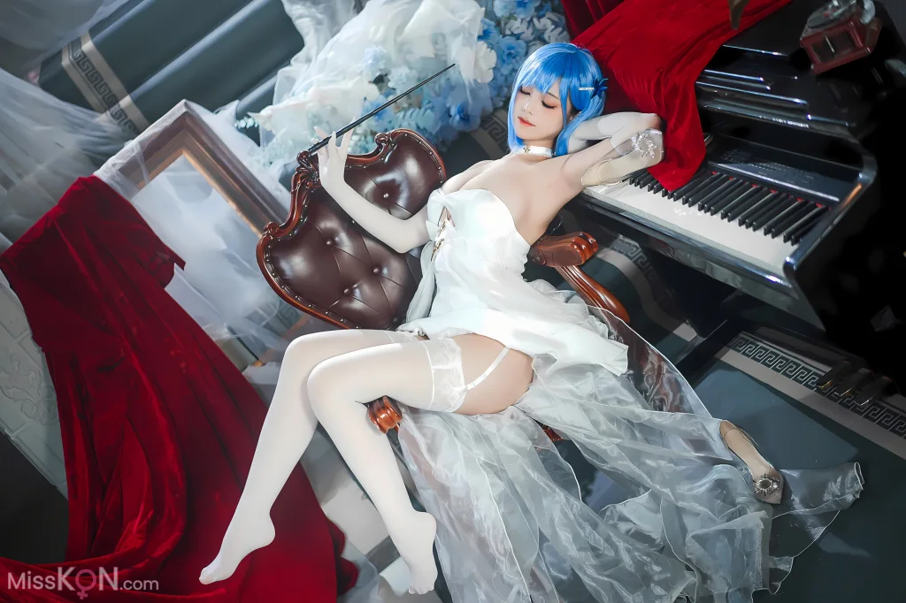 Coser@蜜汁猫裘_ 碧蓝航线 恰巴耶夫白骑兵