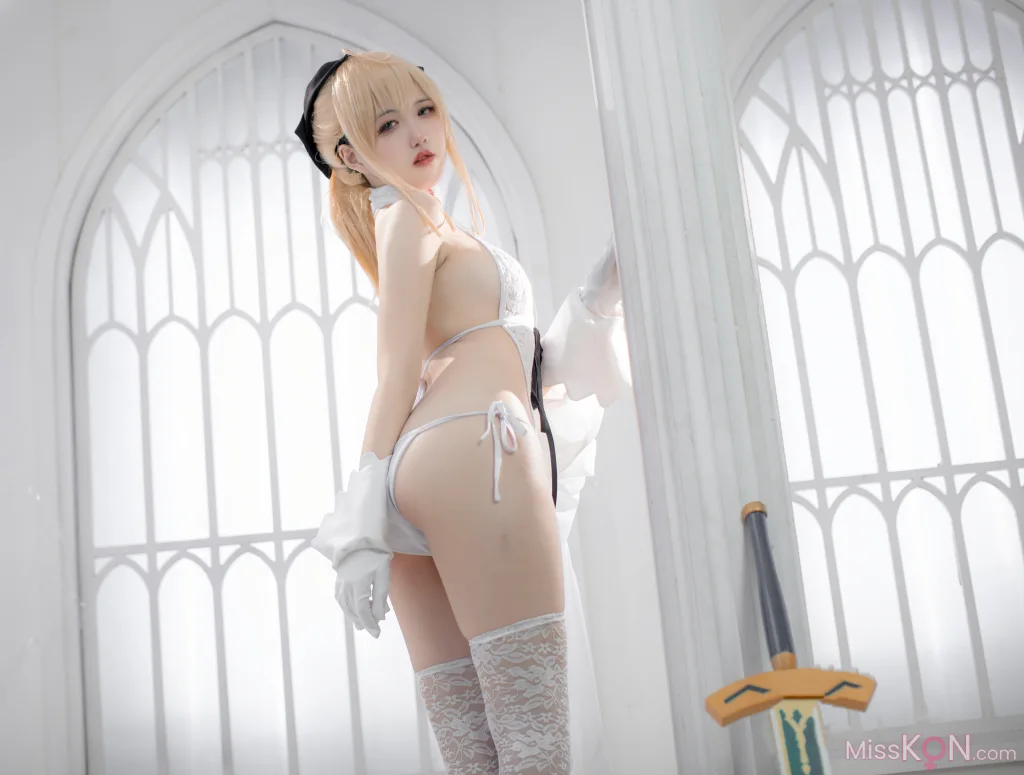 Coser@阿薰kaOri_ FGO 白Saber