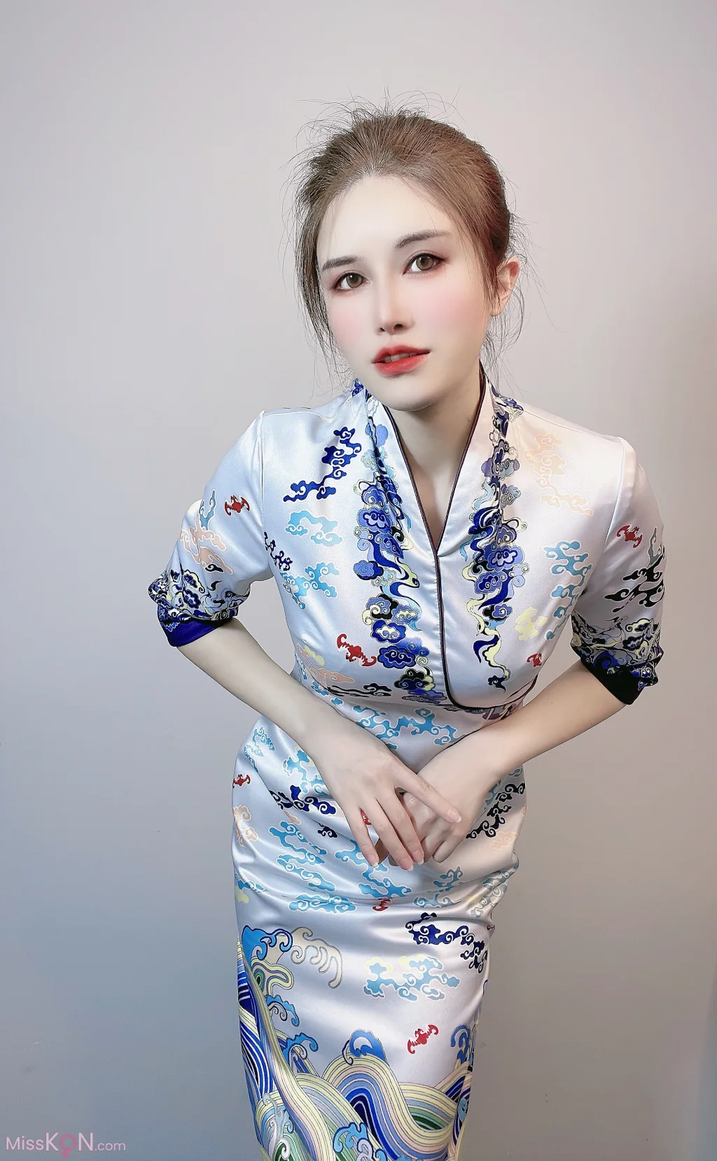 Coser@鹿八岁_ 预售期间附送自拍图