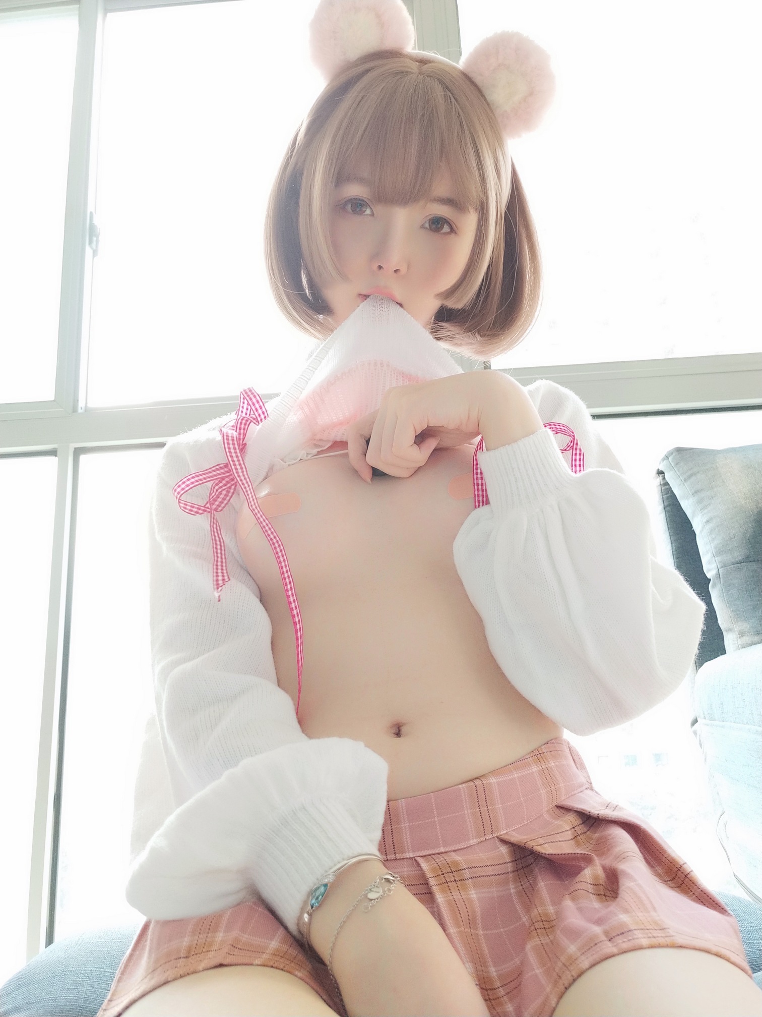 [Cosplay] YiXiaoYangZe 一小央泽 - Bear Band-Aid 熊熊OK绷